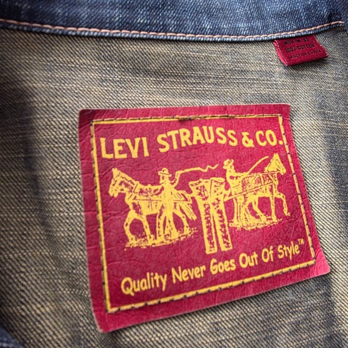 LEVI'S 빈티지 워싱 데님 베스트  상품이미지5