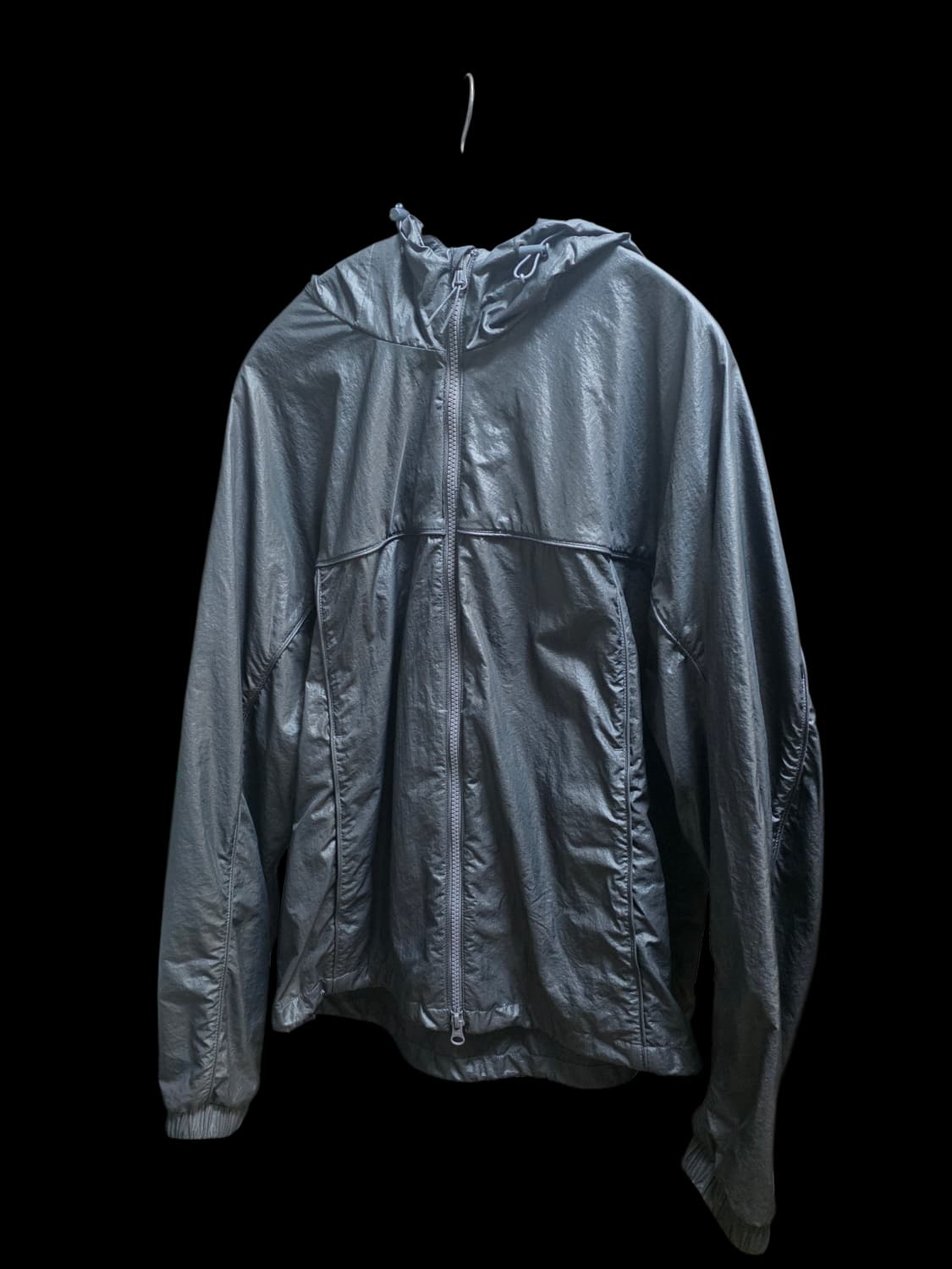 무신사스탠다드 글로시 바람막이 상품이미지1