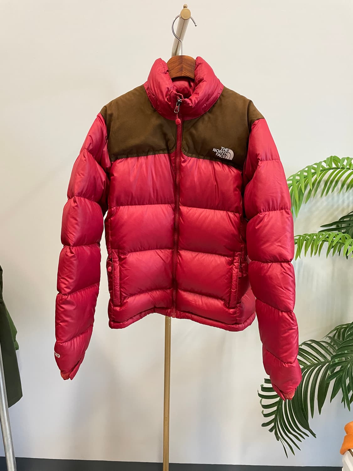 노스페이스 눕시 700LTD 한정판 패딩 상품이미지1