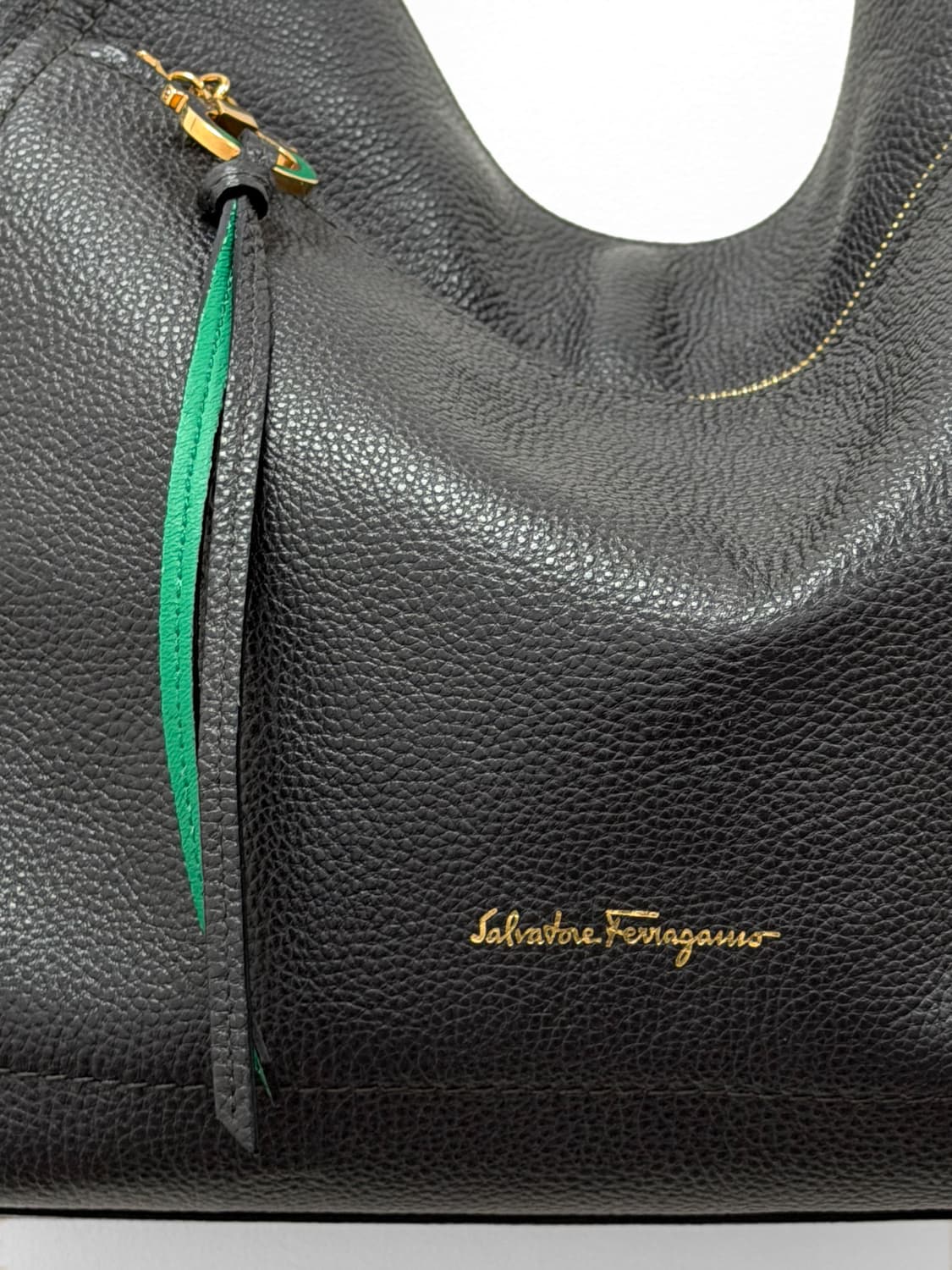 페라가모 알리백 간치니 호보백 상품이미지2