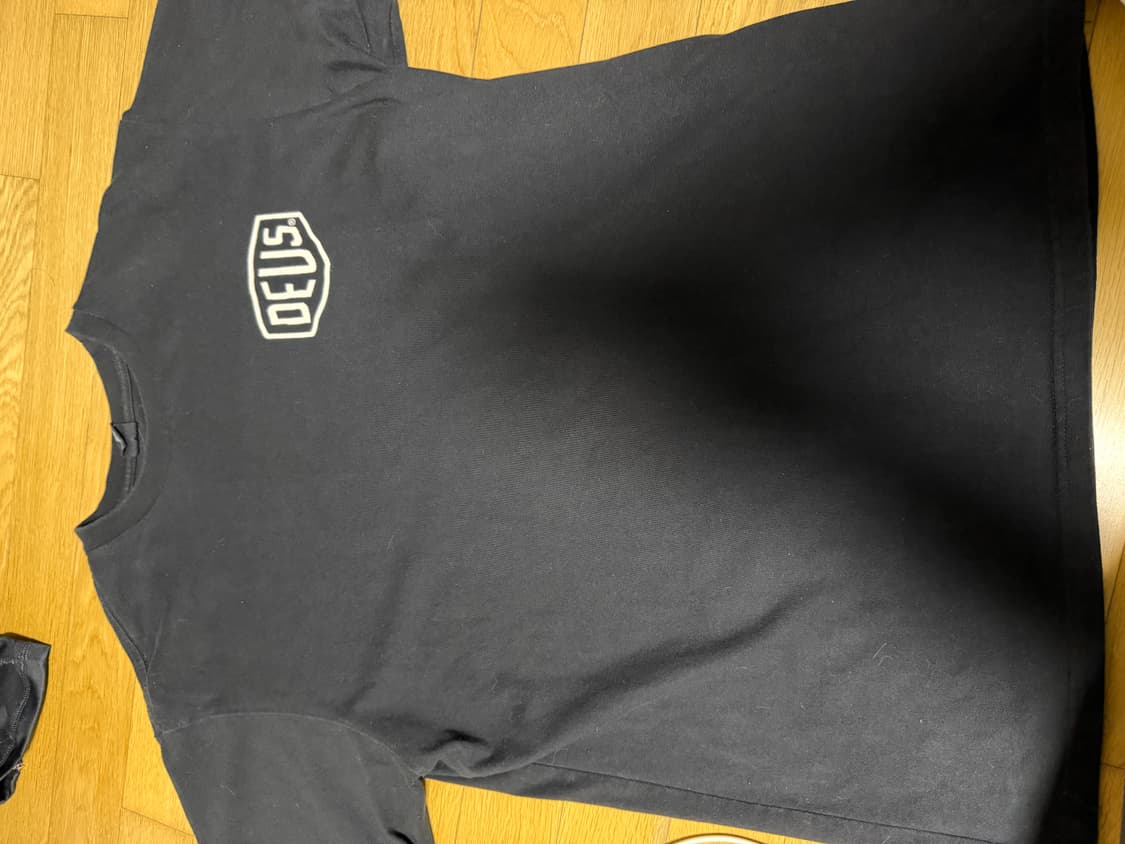 데우스 엑스 마키나 서울 상품이미지1