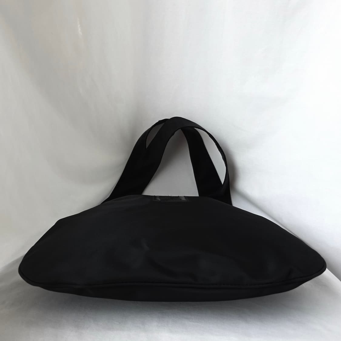 [정품 FENDI] 펜디 FF로고 나일론 여성 숄더백 호보백 상품이미지4