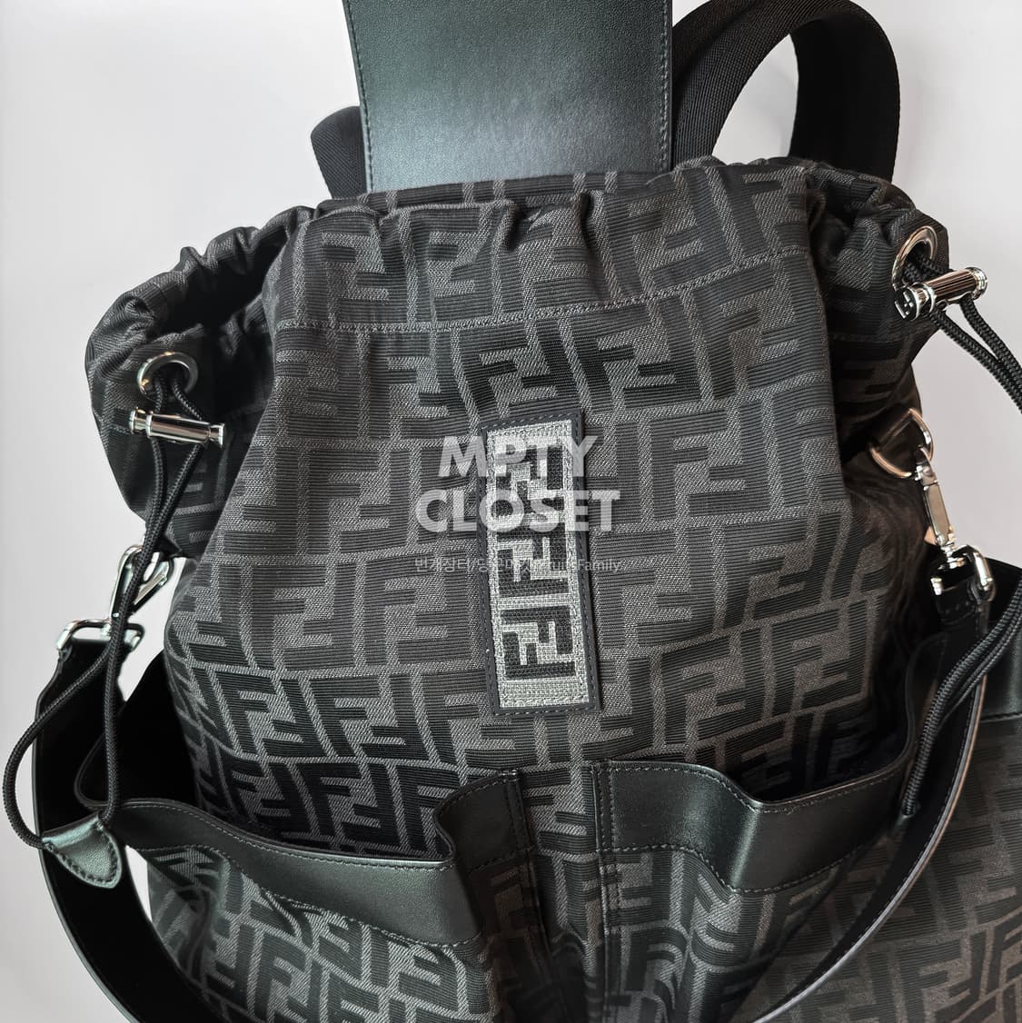 펜디 모노그램 자카드 스트라이크 백팩 라지 7VZ056 상품이미지5