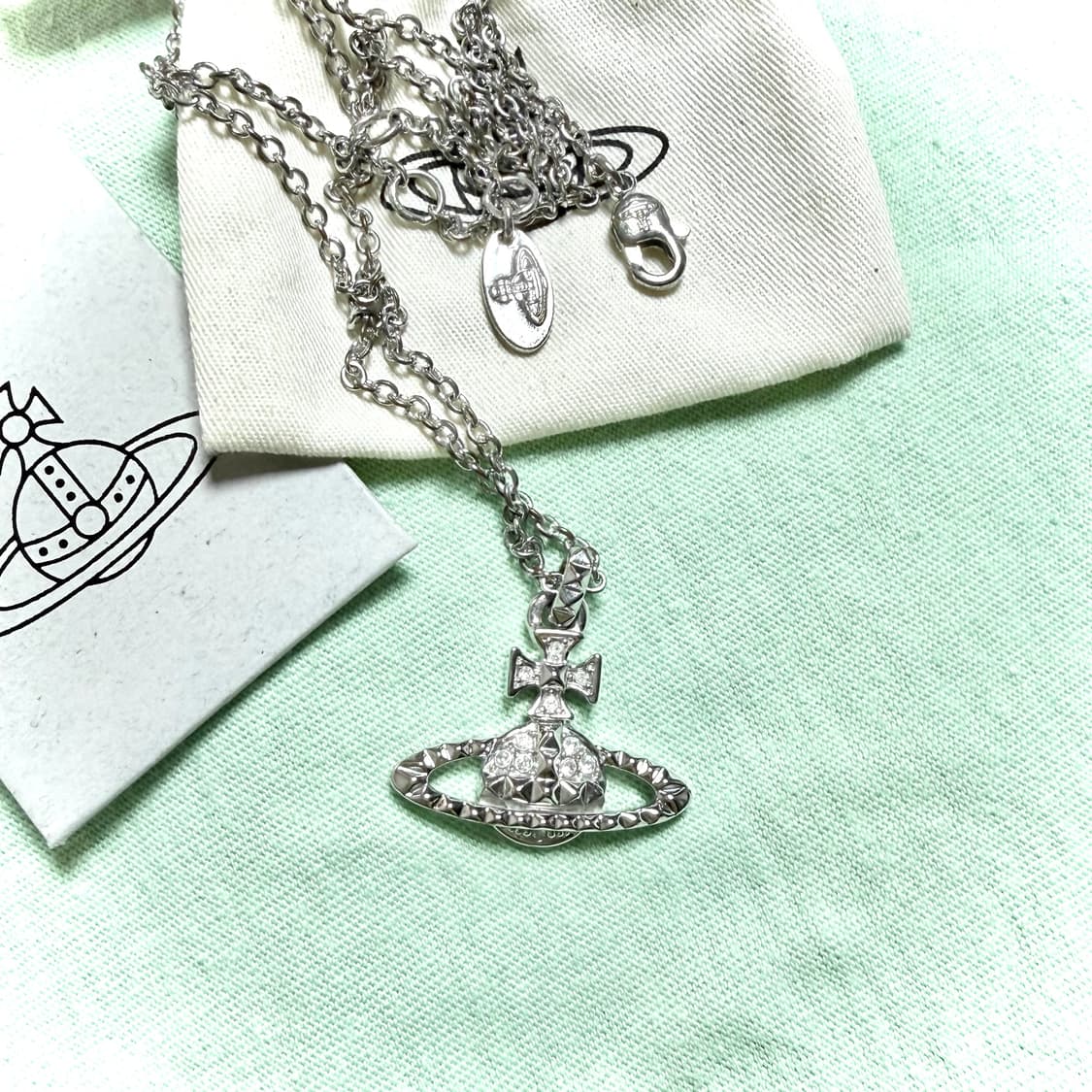 비비안웨스트우드 메이페어 바스 릴리프 목걸이 상품이미지1