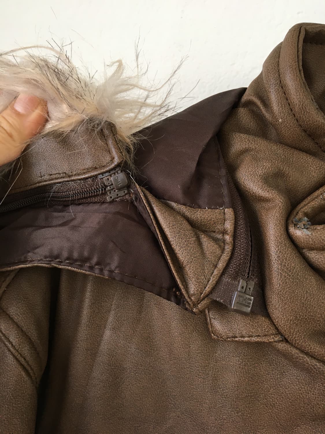 Fake fur hood high neck jacket 상품이미지4