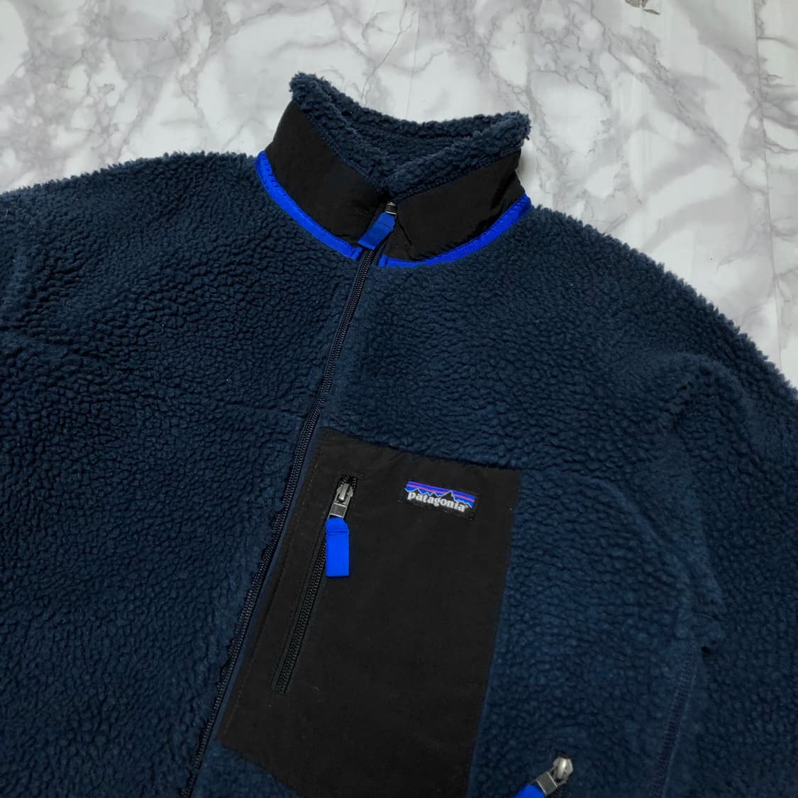 파타고니아 후리스 자켓 레트로 남여공용 네이비 상품이미지3