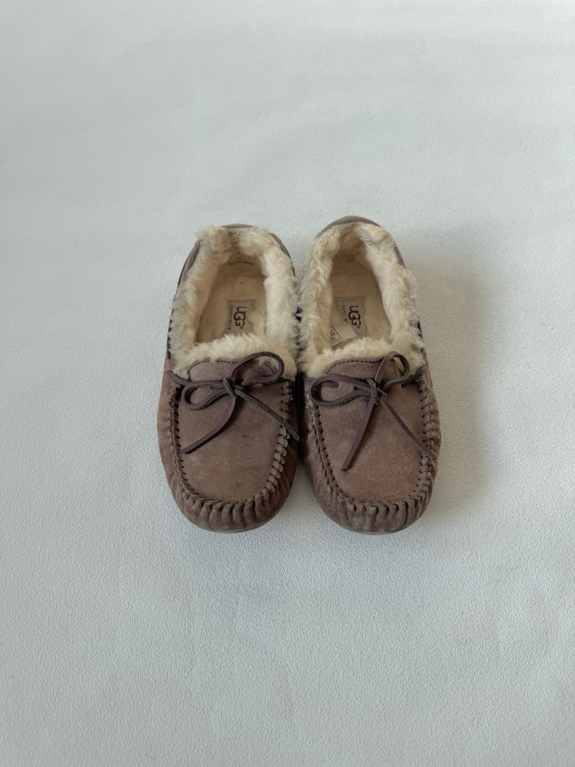 [240]어그(UGG) 모카신 로퍼 상품이미지2