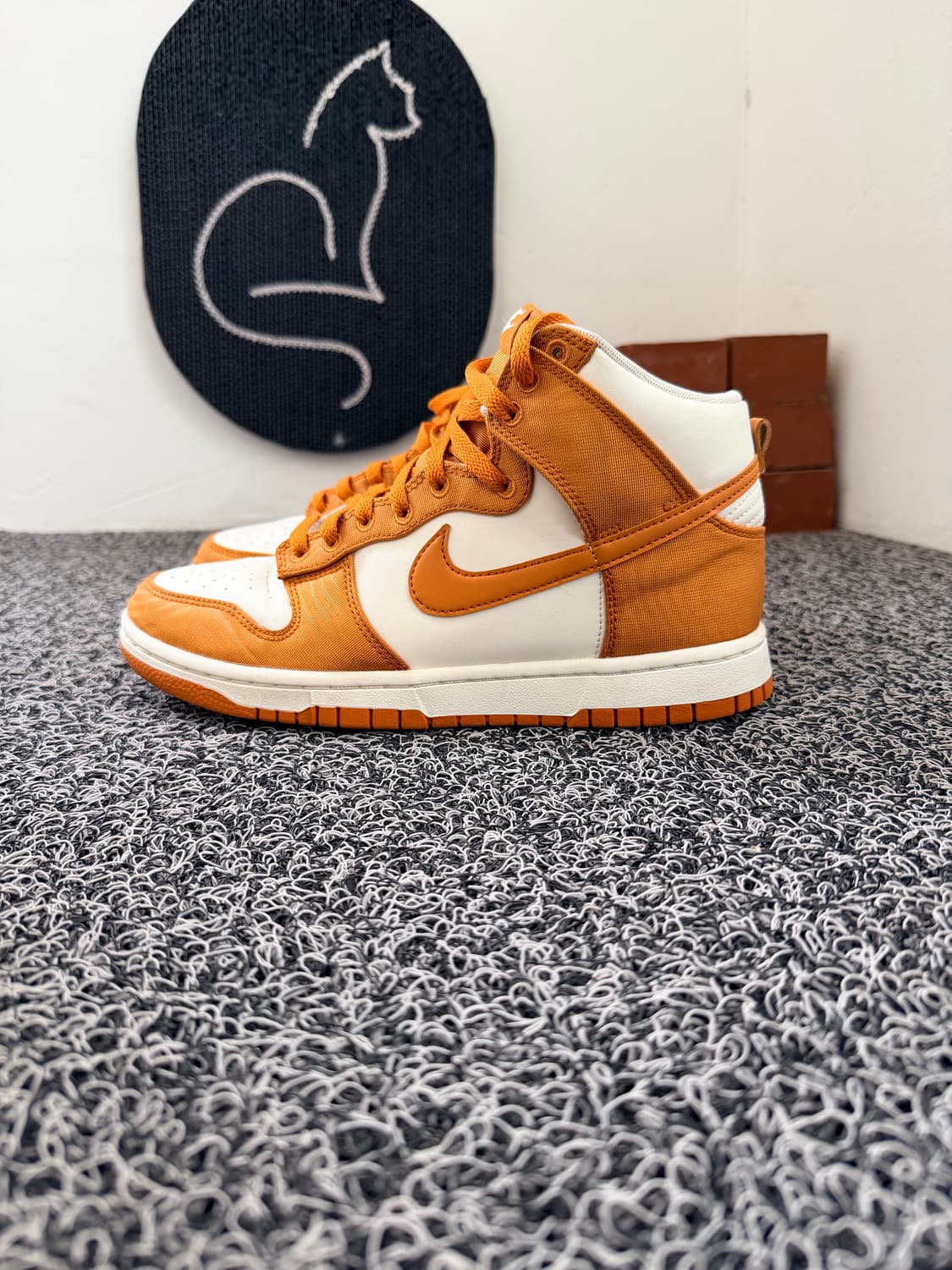나이키 덩크 하이 오렌지 260mm 상품이미지1