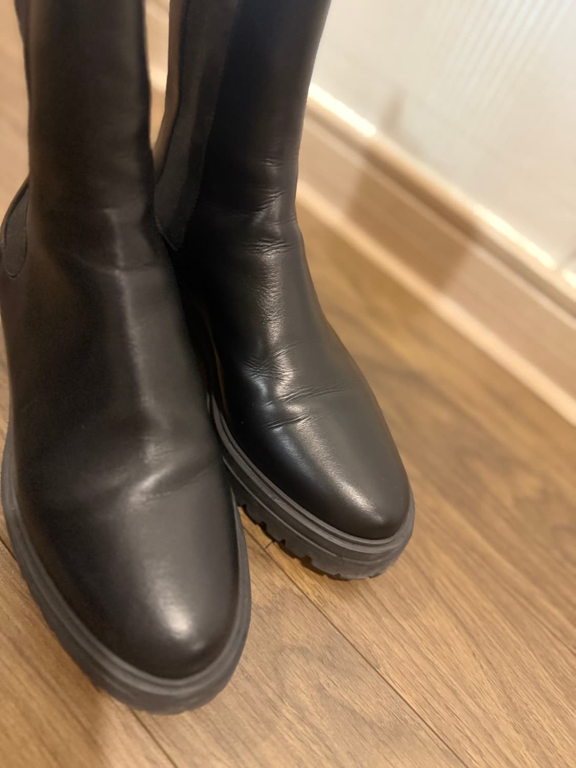 Ba&sh 블랙 소가죽 첼시부츠 상품이미지5