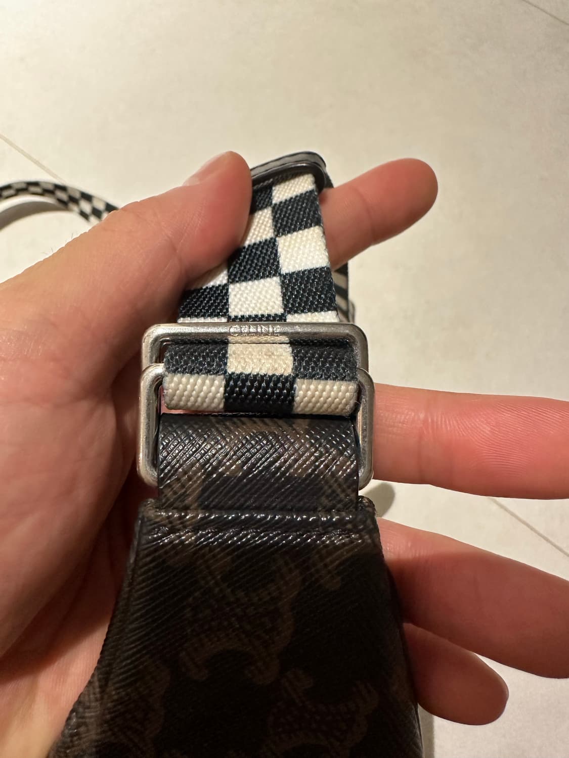 CELINE 셀린 브라운 트리오페 로고 벨트 백 상품이미지6