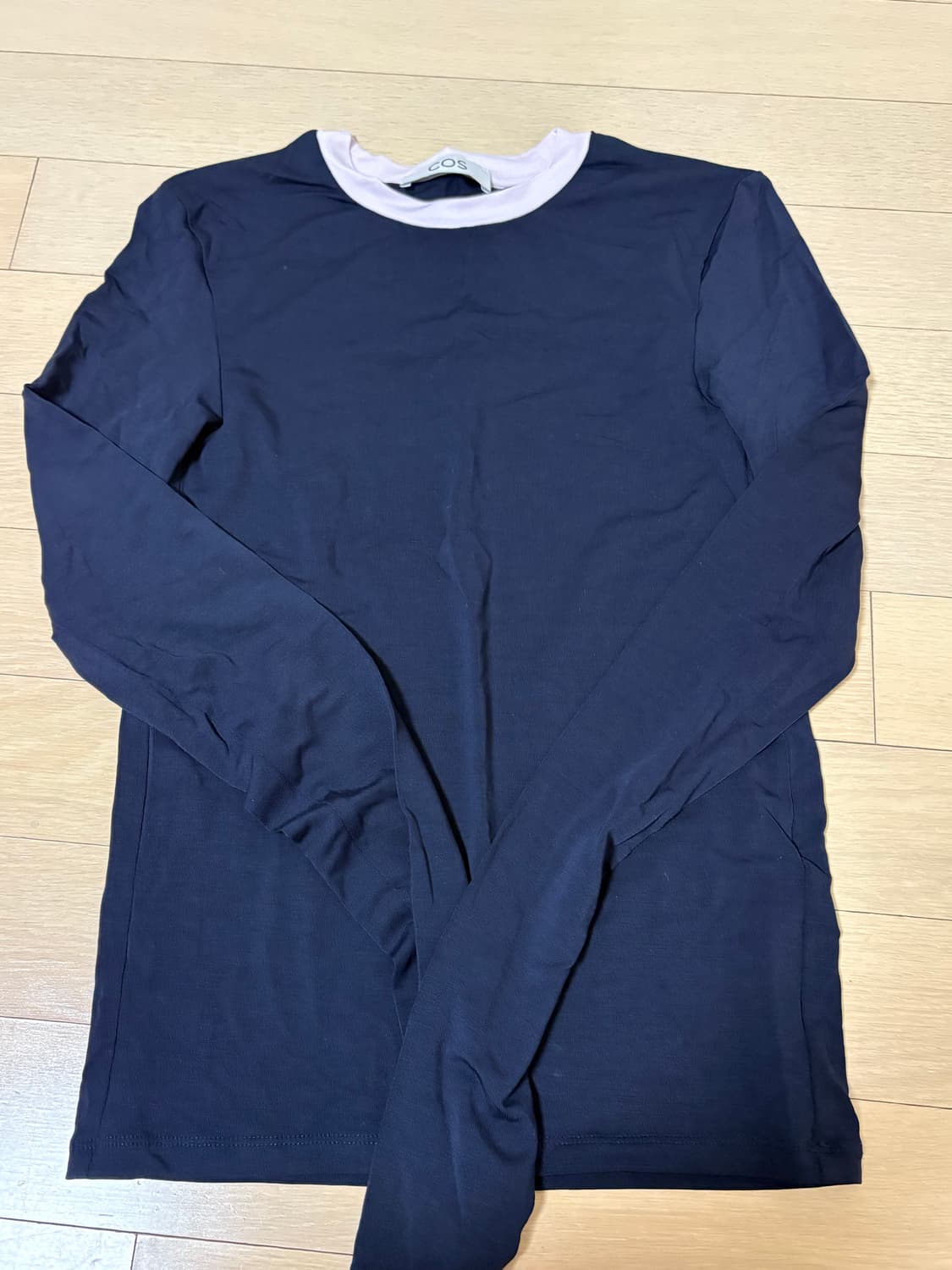 Cos 코스 슬림 라이트웨이트 롱 슬리브 탑 xs 상품이미지2