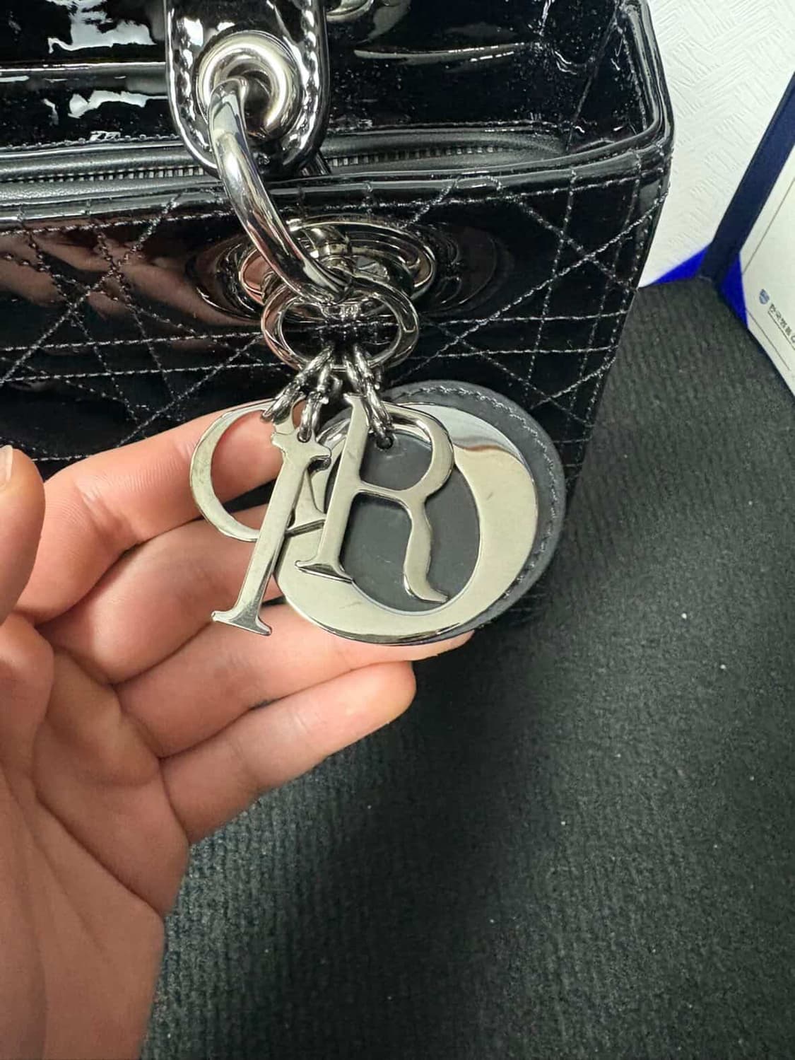 디올 페이던트 레이디백 은장 미듐 상품이미지2