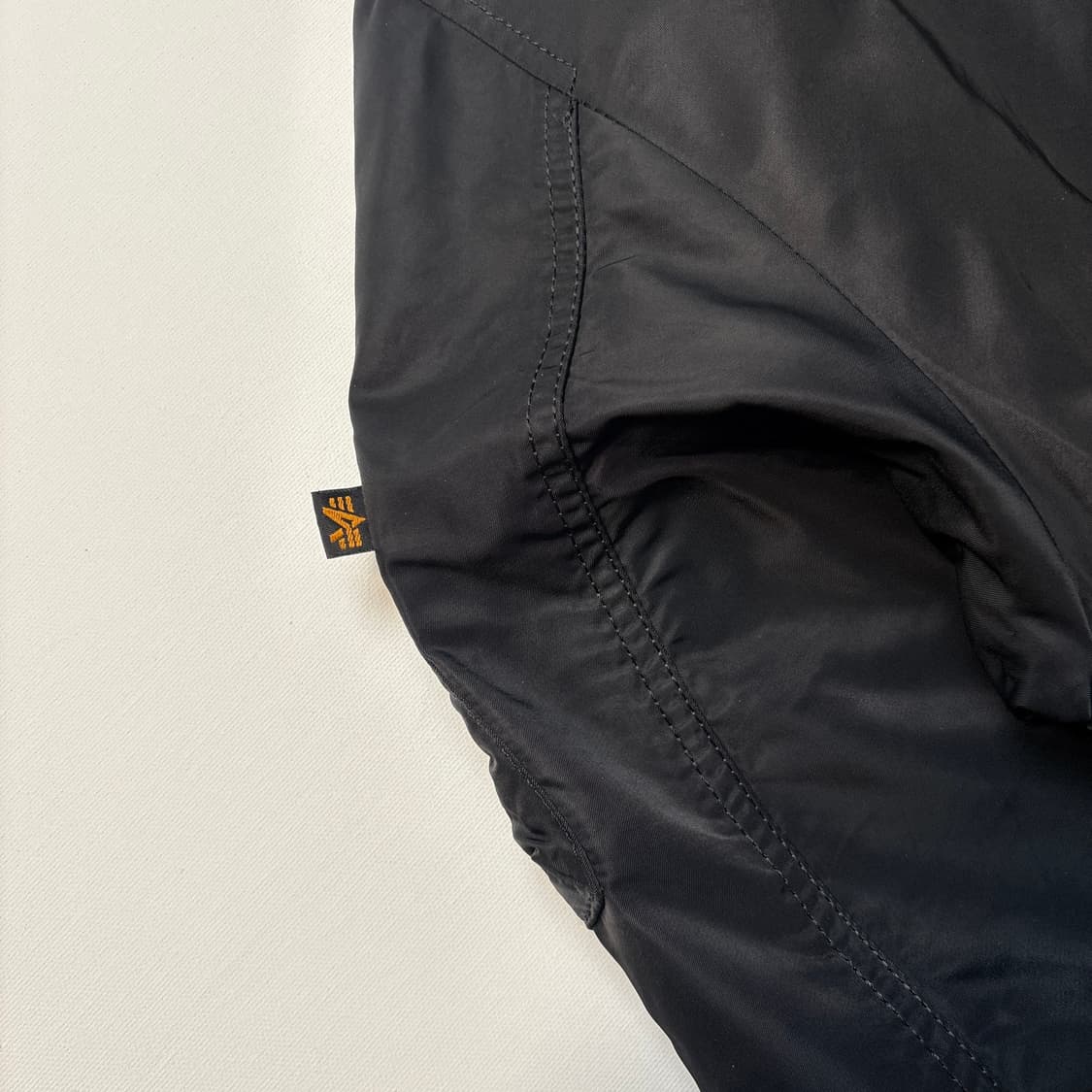 [L] 알파인더스트리 MA-1 블랙 브라운 상품이미지5