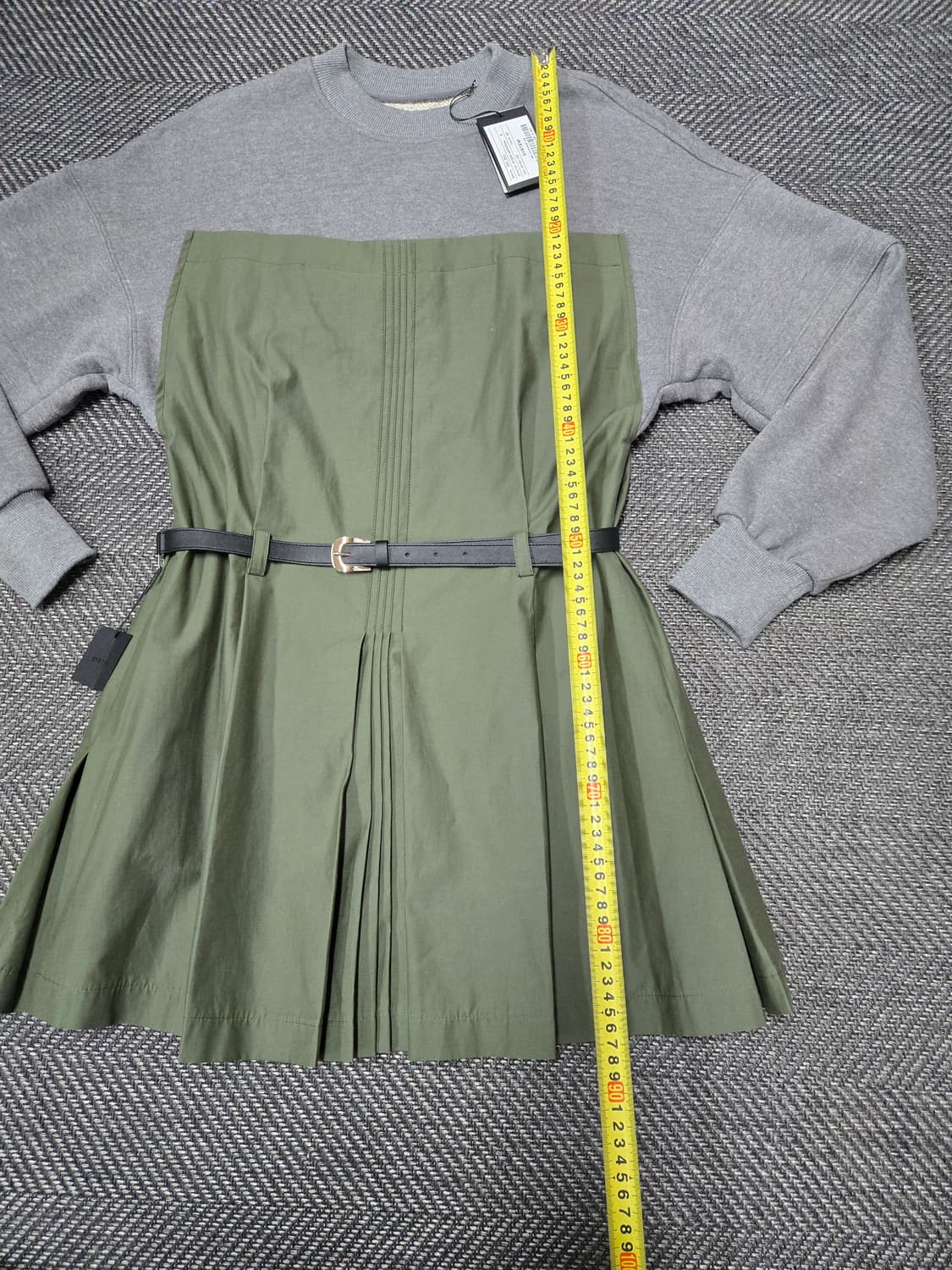 한섬 시스템 22ss SYSTEM  벨트 원피스 카키/회색 상품이미지8