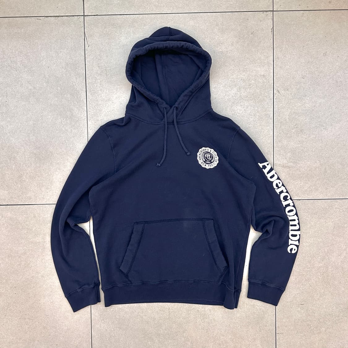 아베크롬비 사이드 로고 후드티 네이비 상품이미지2
