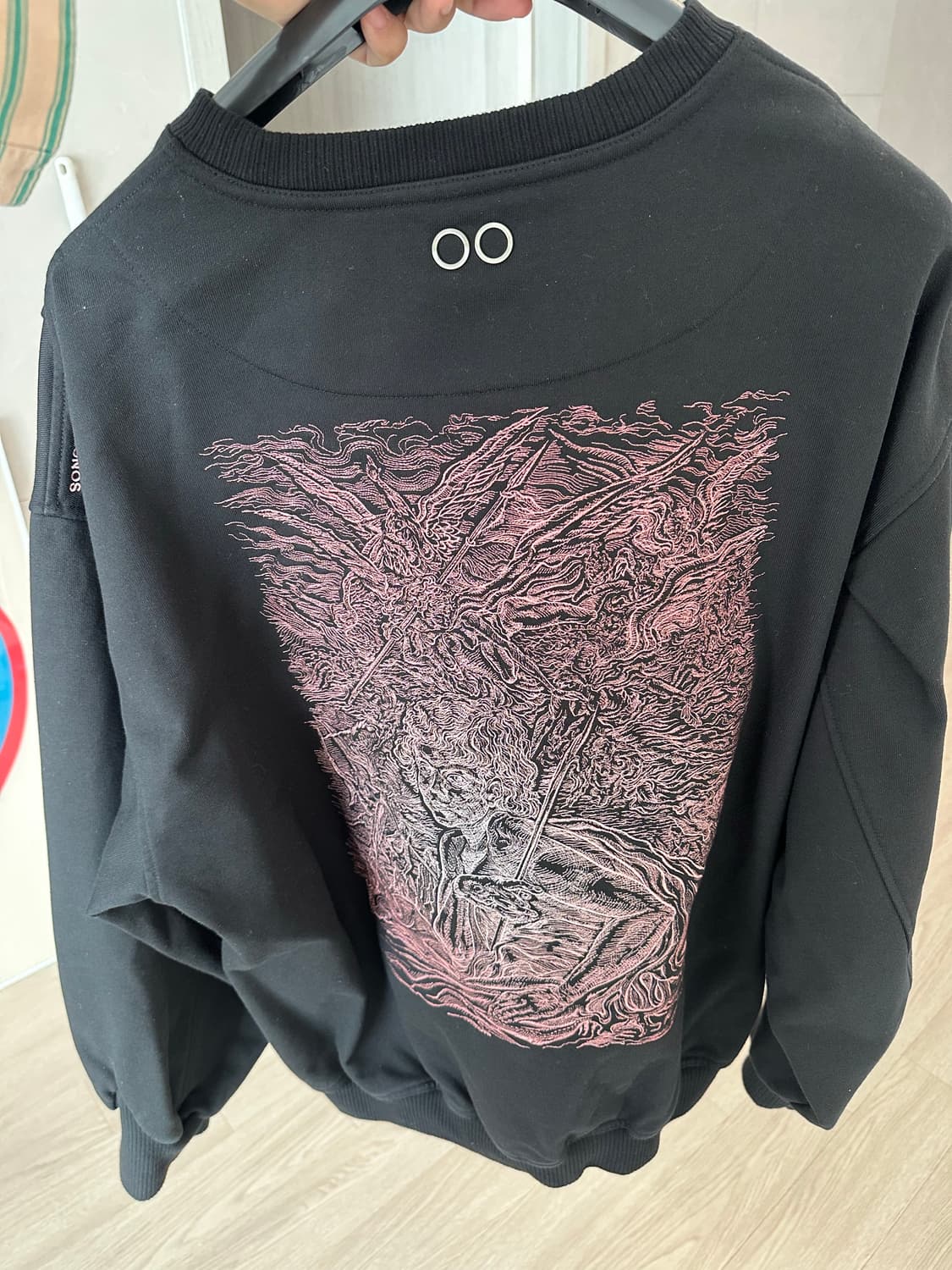 송지오옴므 아트워크 소매지퍼 벌룬맨투맨52(110)용3 상품이미지3