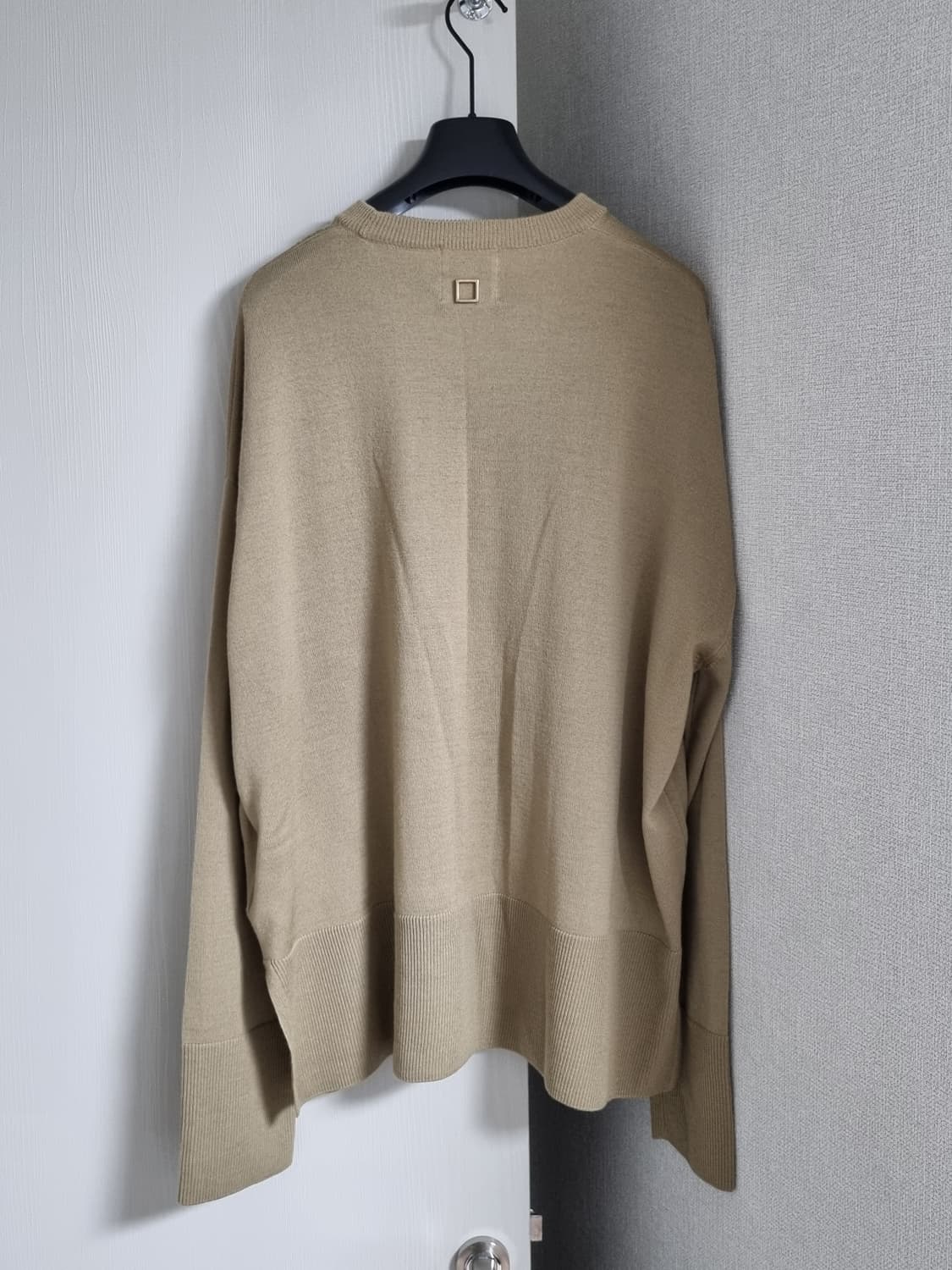 우영미 절개 니트 상품이미지2