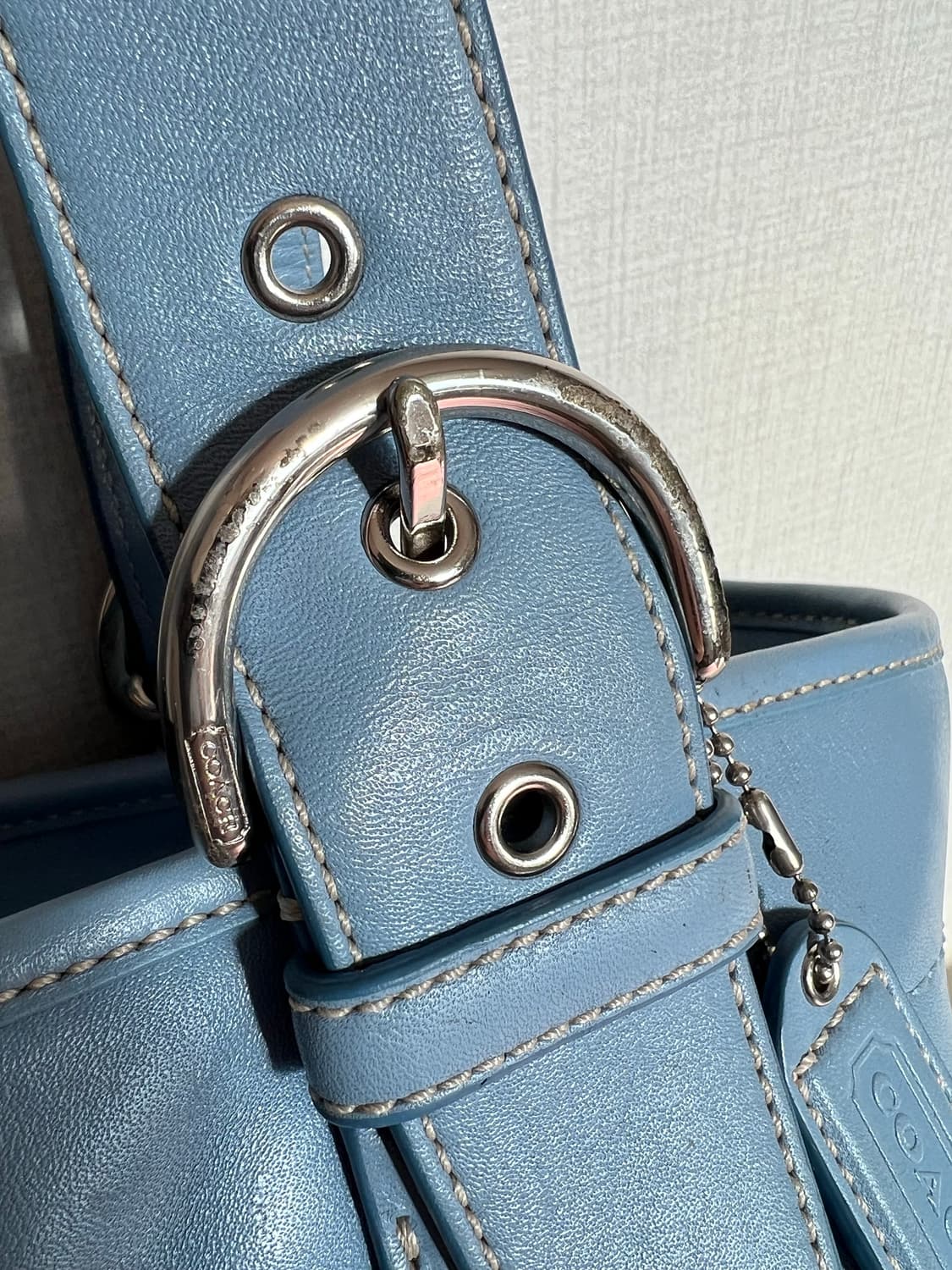 2004년 빈티지 코치 소호 버클 토트백 상품이미지10