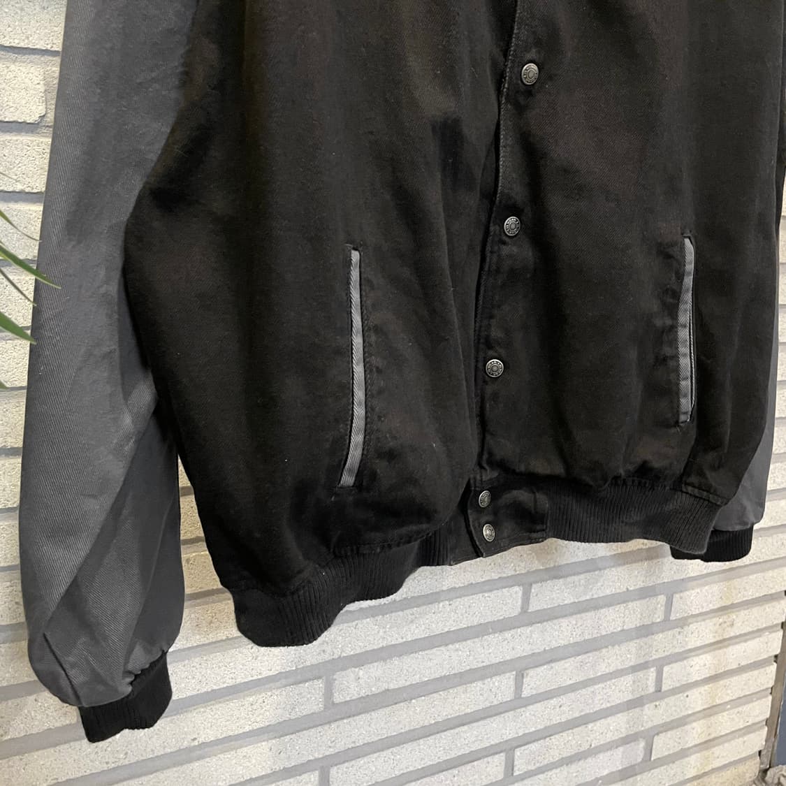 CANADA VINTAGE 바시티 자켓 배색 쉐르파 안감 디테일 블랙 상품이미지5