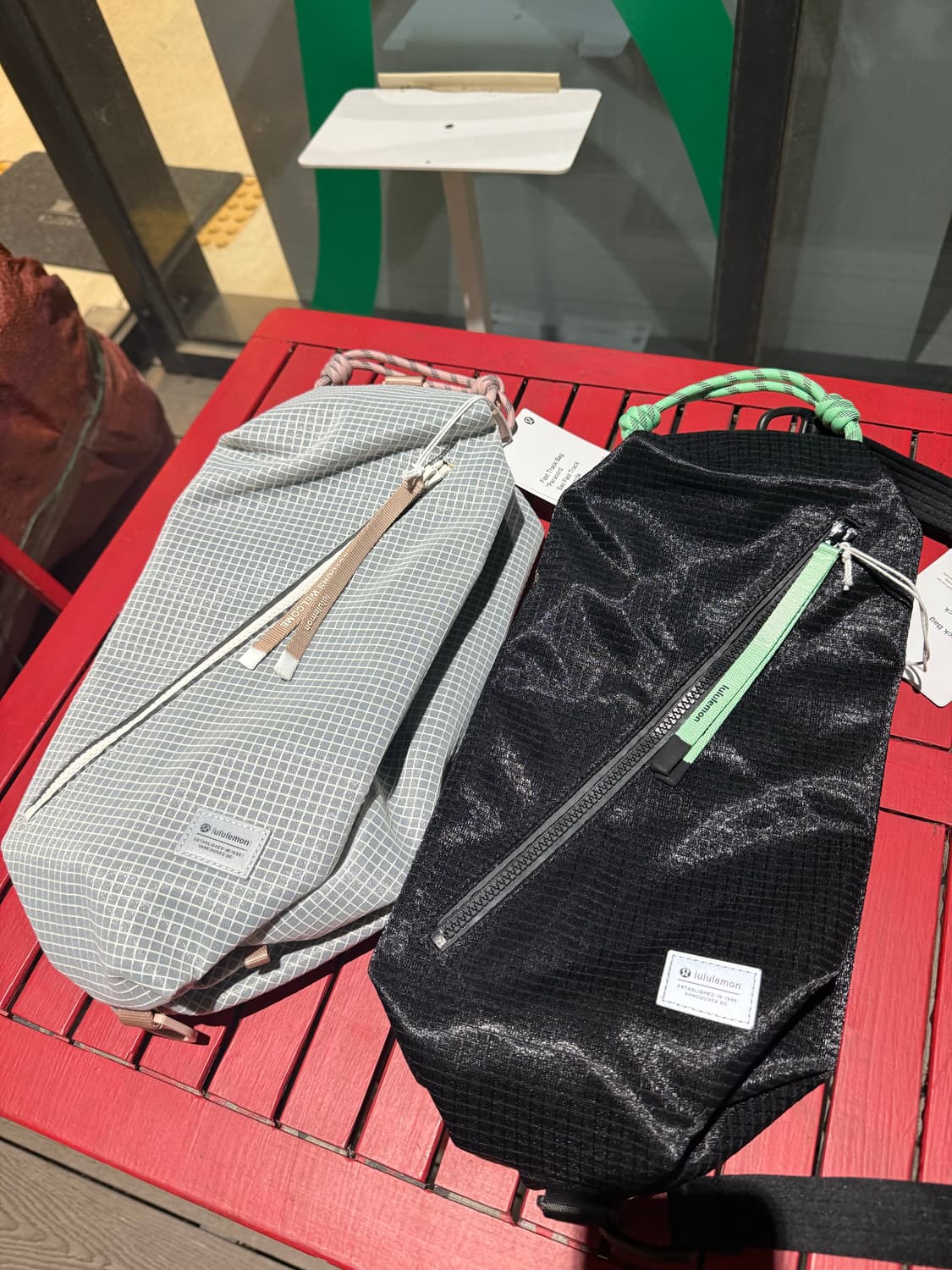 룰루레몬 Fast Track Bag 파라코드 백팩 상품이미지1