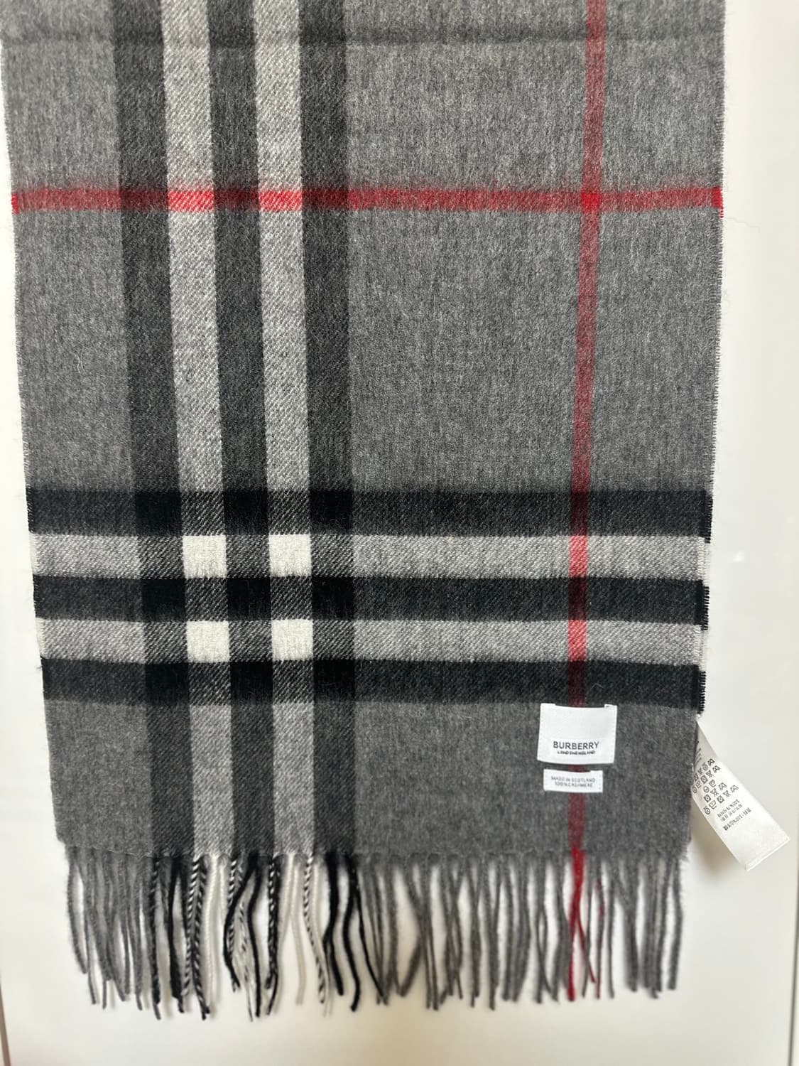 버버리 100% 캐시미어 머플러 남여공용 상품이미지4