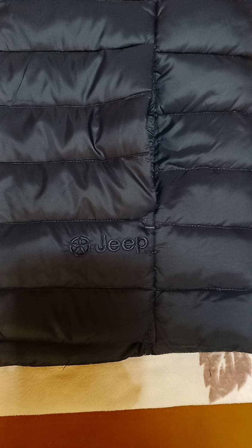 Jeep 오리털경량조끼 95 가슴49 기장66 상품이미지3