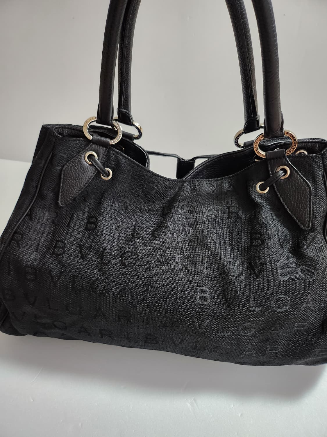 불가리 숄더백 여성 가방 빅백 상품이미지2