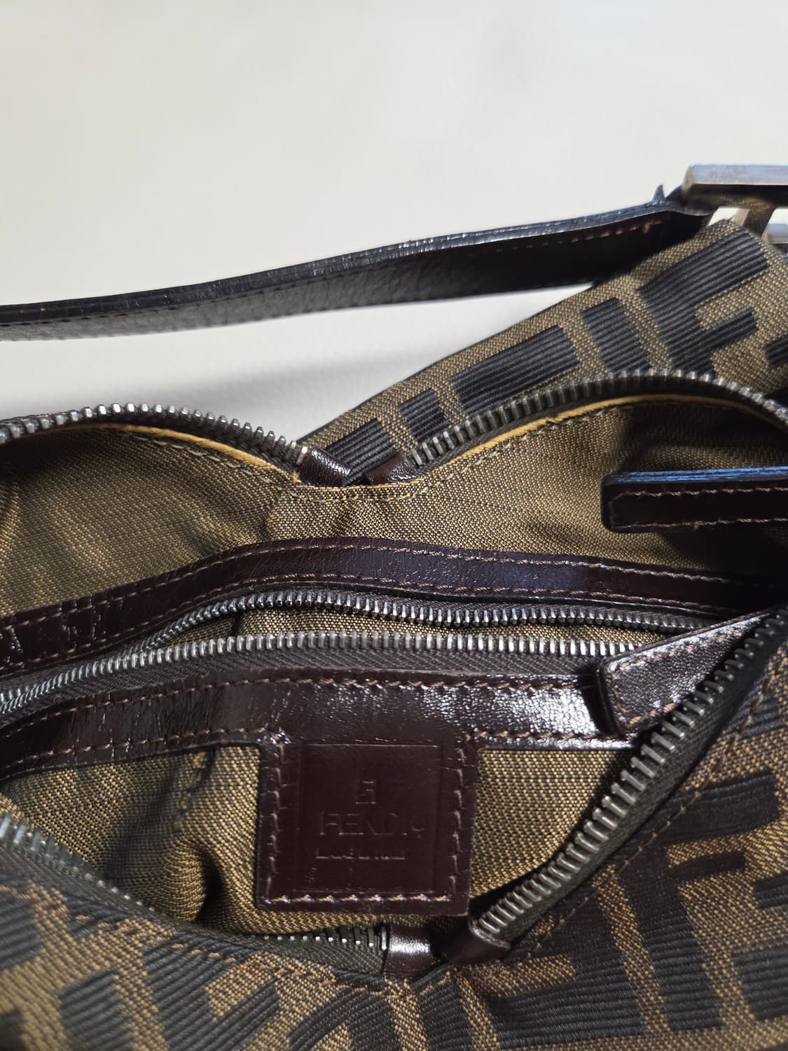 펜디 FENDI 정품 여성용 핸드백 상품이미지5