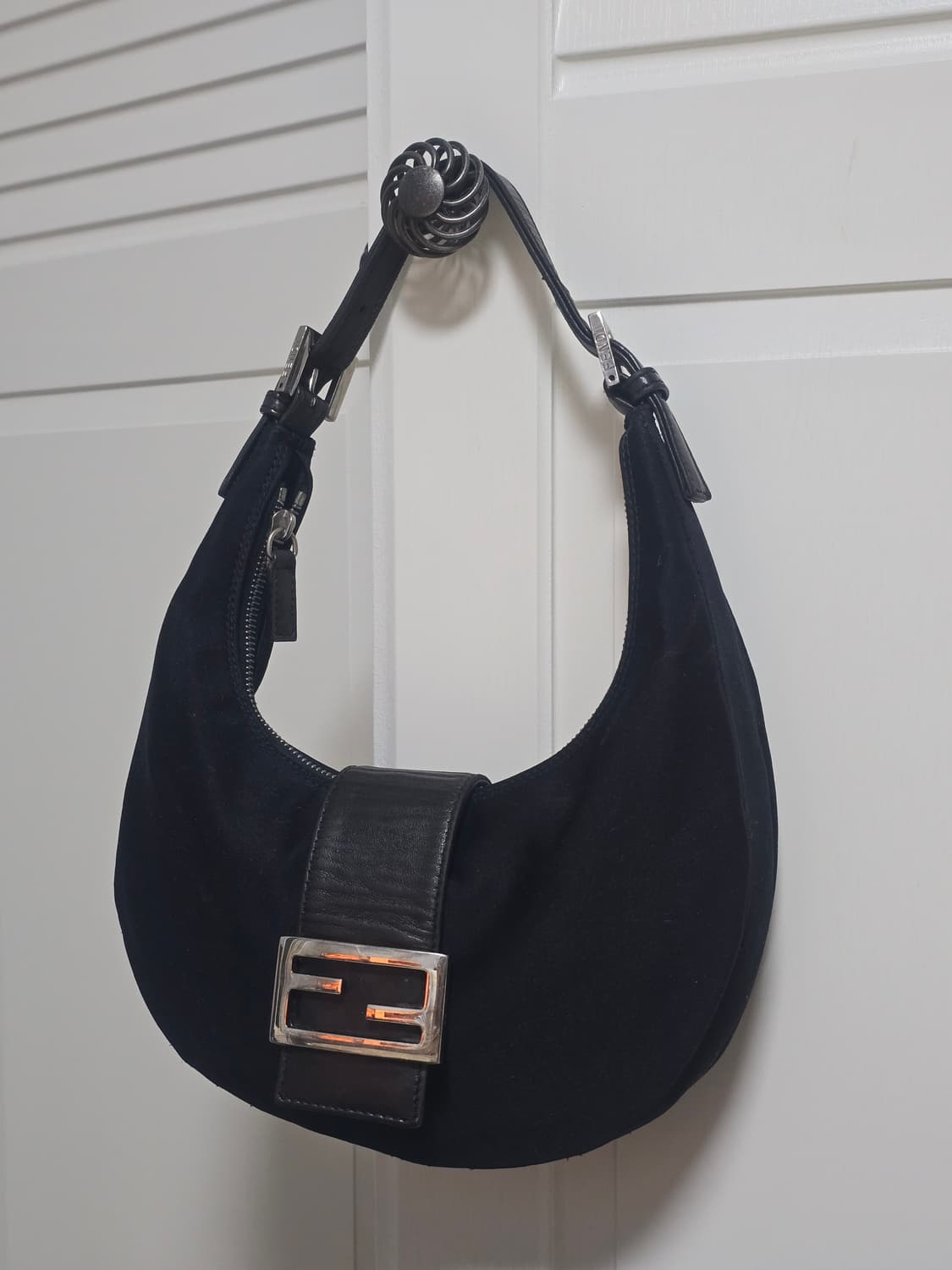 Fendi 펜디 네오프랜 호보백 블랙 상품이미지2