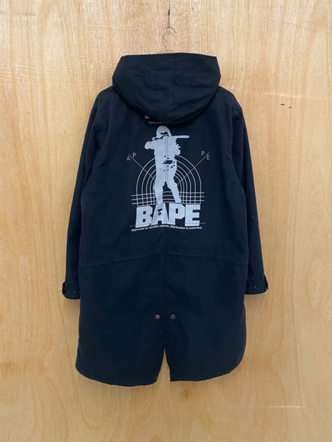 BAPE 베이프 혹성탈출 피쉬테일 파카 상품이미지1