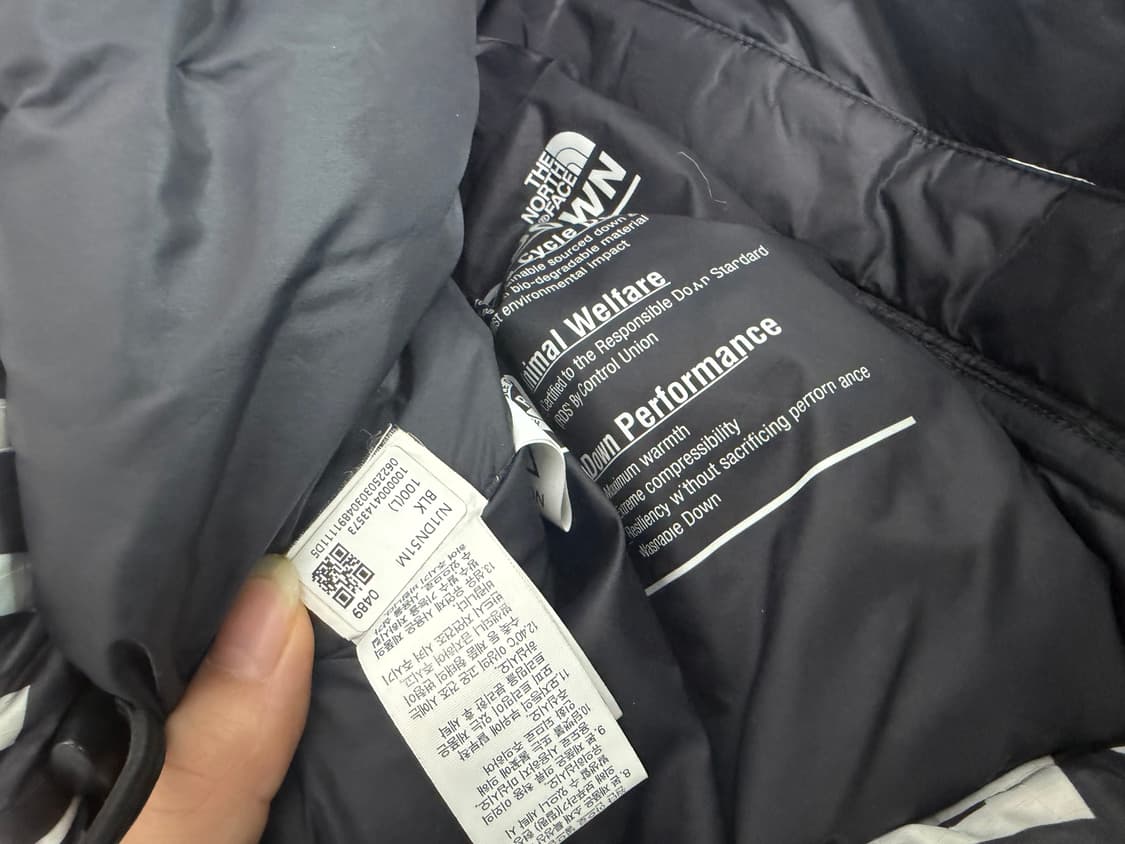 노스페이스 화이트 라벨 노벨티 눕시 다운 자켓 프린트 블랙 숏패딩 상품이미지5