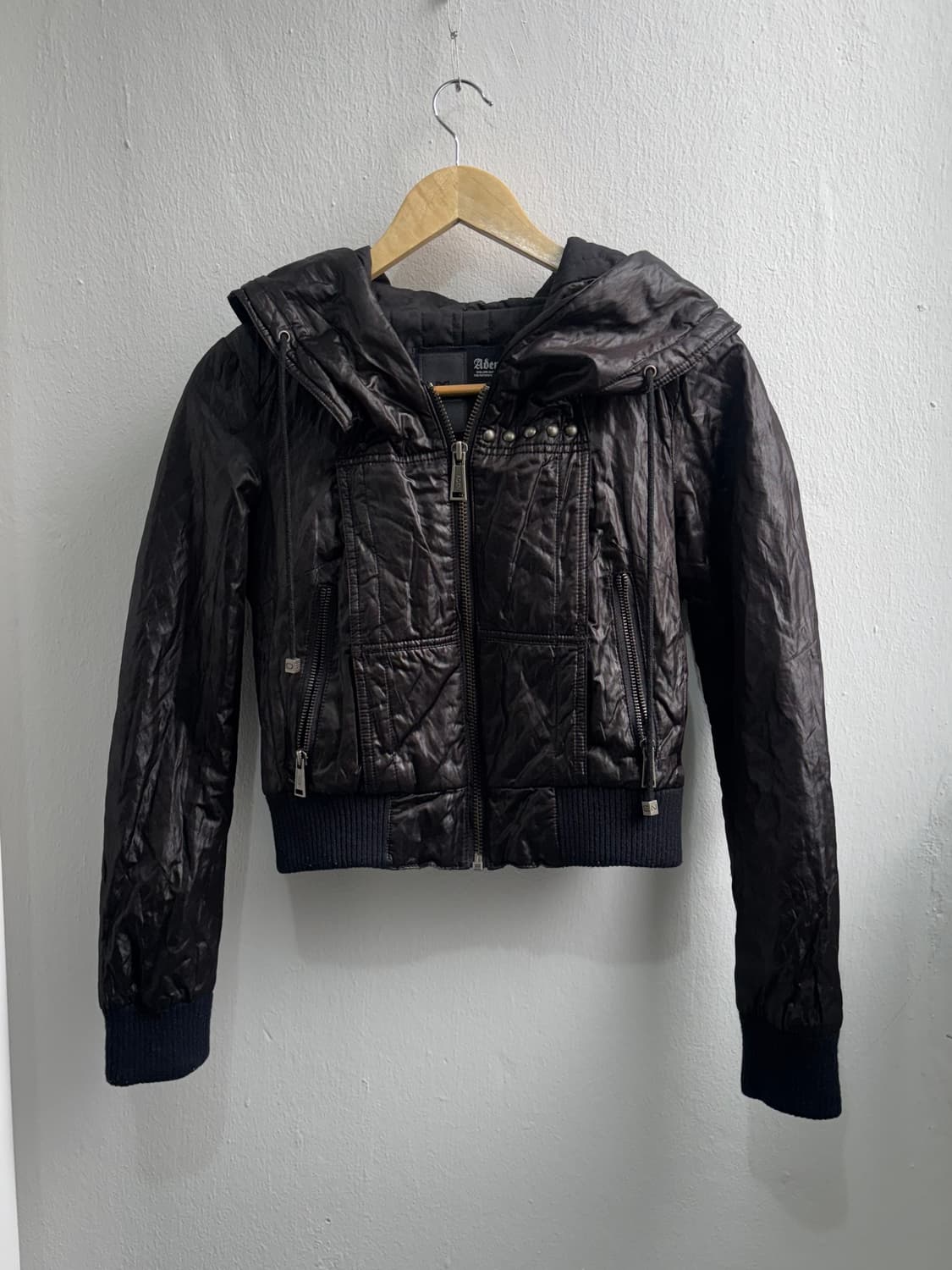 Vintage Black Glossy Crop Jacket 상품이미지4