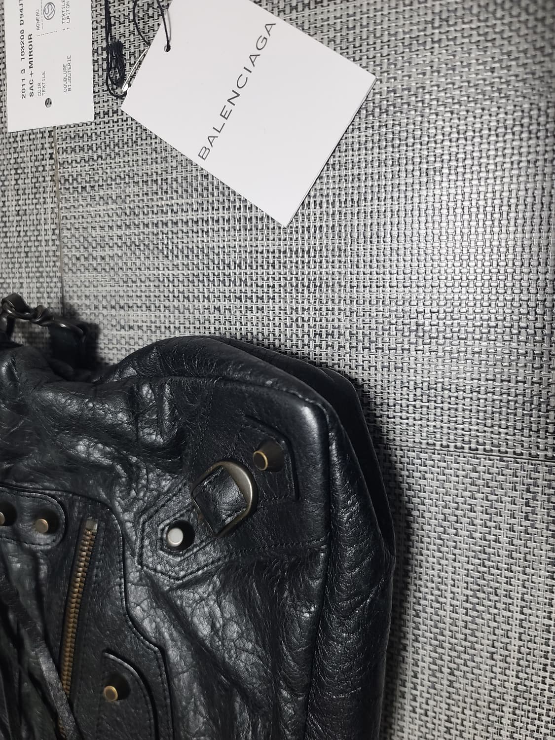 발렌시아가 퍼스트백 모터백 르시티 퍼스트백 숄더백 블랙 상품이미지5