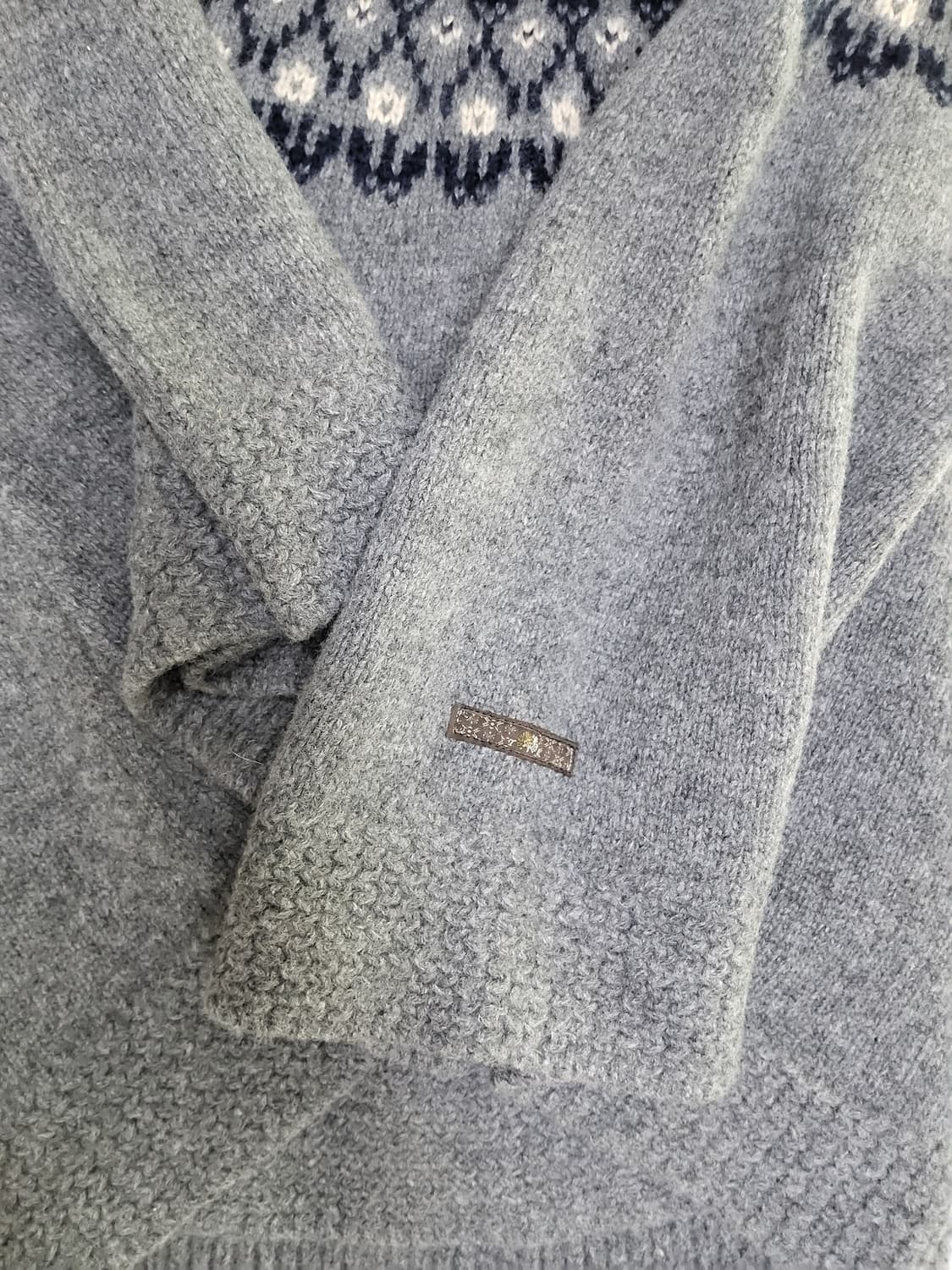 써스데이 아일랜드 터틀넥 망토 케이프 니트 상품이미지5