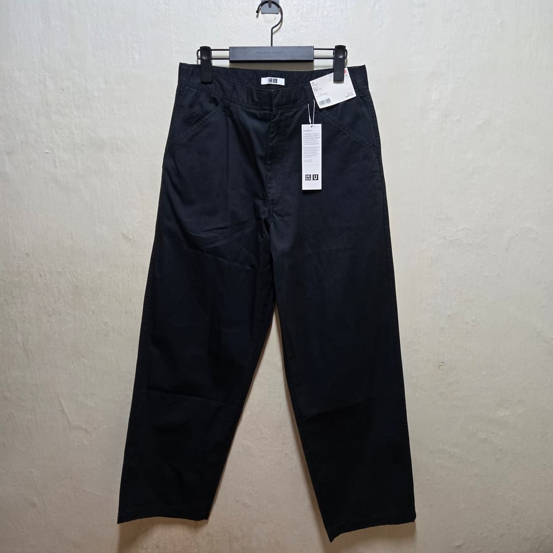 유니클로U 와이드핏치노팬츠 블랙 상품이미지1