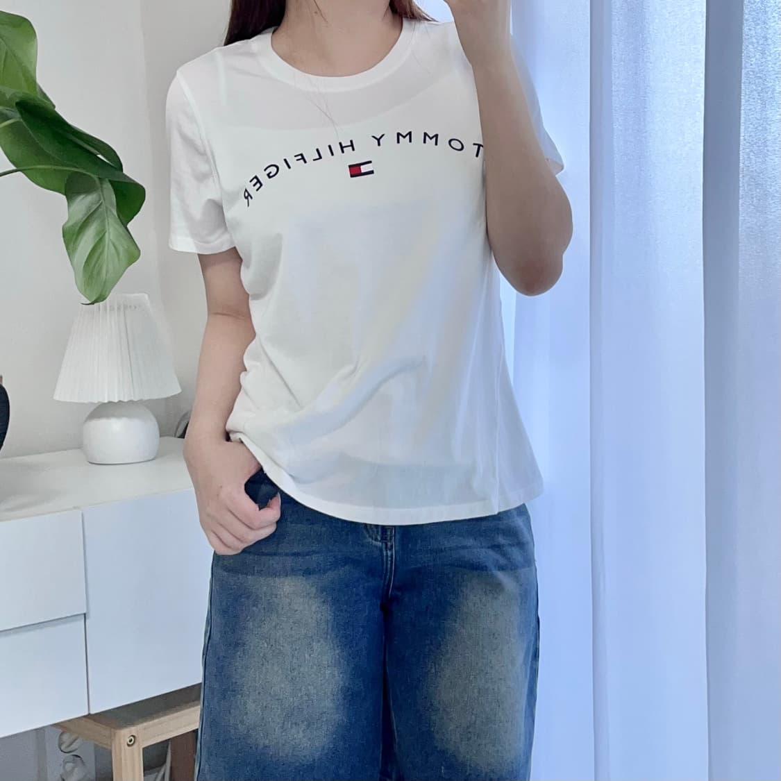 [정품] 타미 화이트 일자로고 라운드 반팔티 [ M ] 상품이미지1