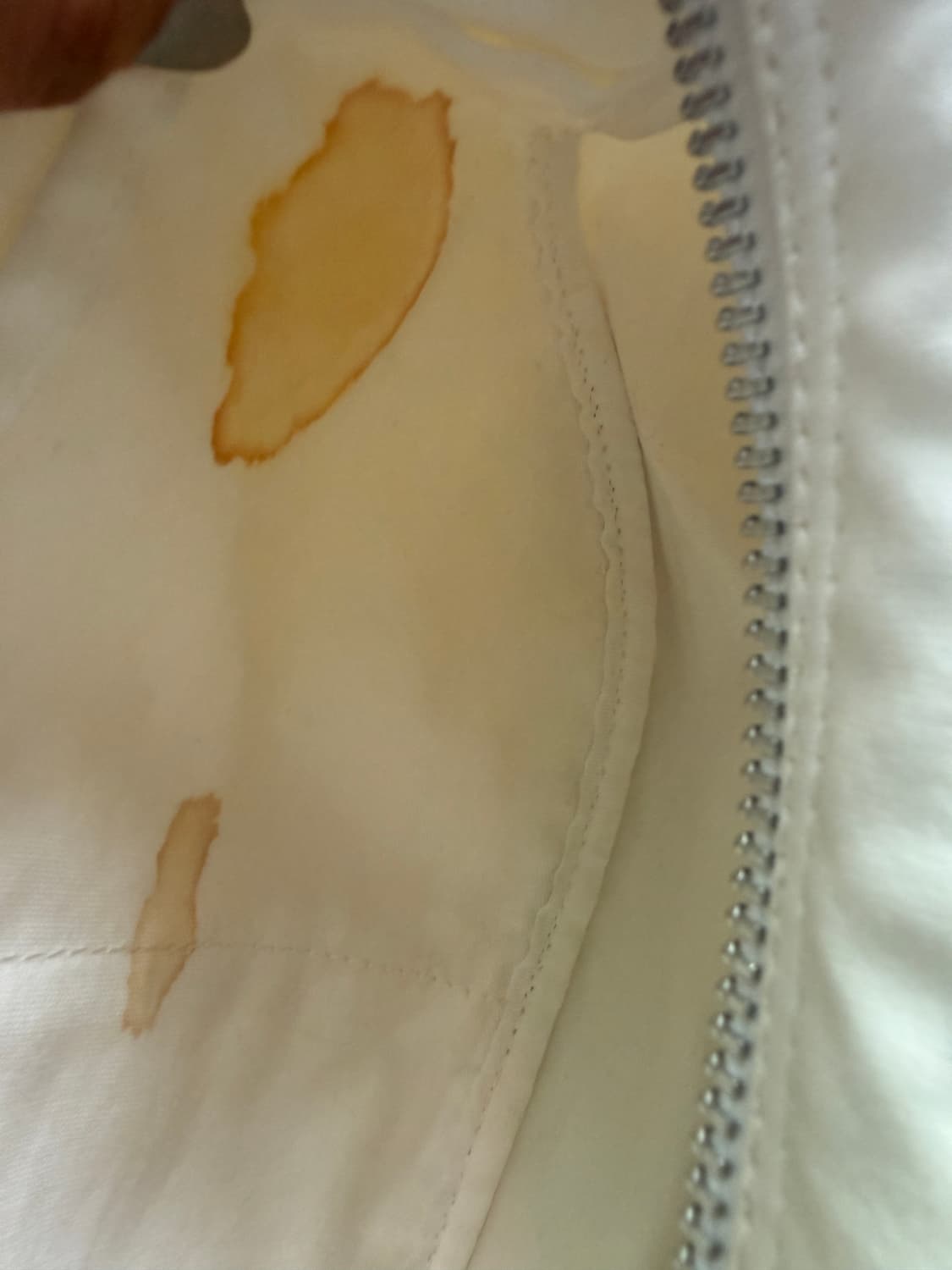 포터 가죽 크로스백 상품이미지3