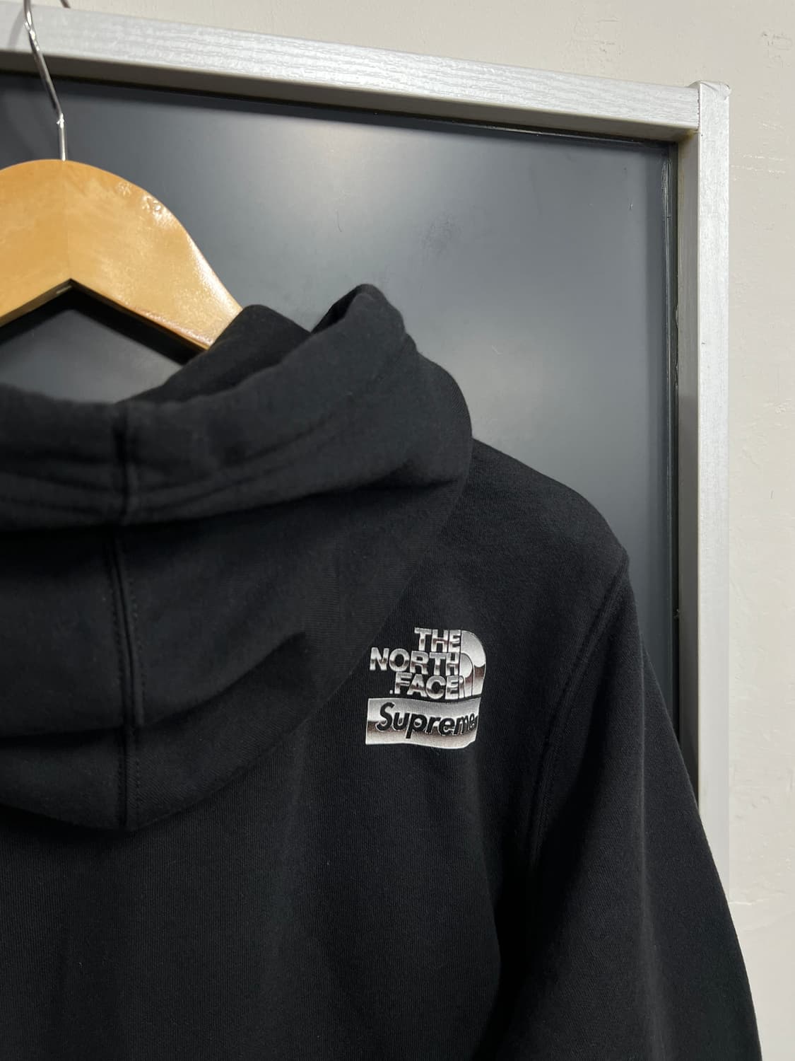 18ss Supreme 슈프림 노스페이스 메탈릭 로고 풀오버 후드티 상품이미지9