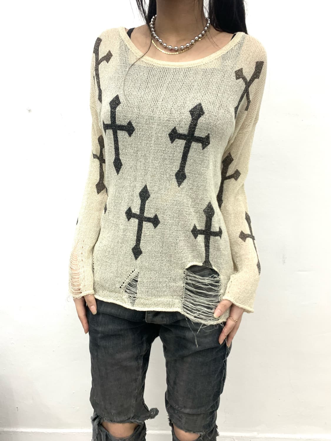 Cross detail distressed knit  상품이미지2