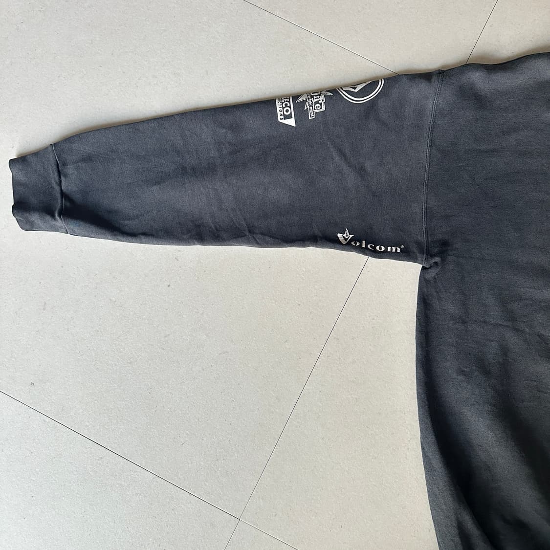 90s 볼컴(VOLCOM) 올드스쿨 레이싱 프린트 스웻셔츠 (M) 상품이미지8