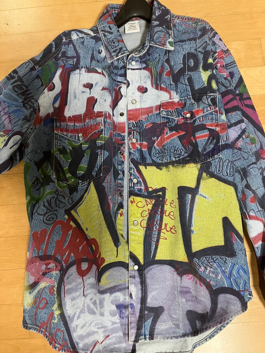 Vetements 21ss graffiti denim jacket베트멍 상품이미지1