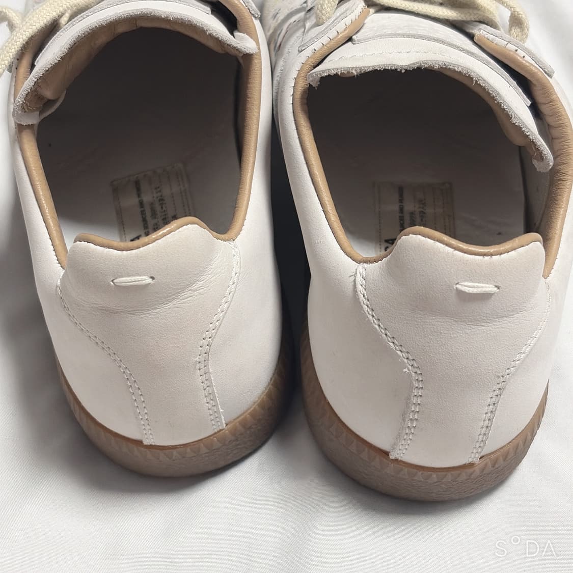 마르지엘라 독일군 페인팅 스니커즈 36 상품이미지6