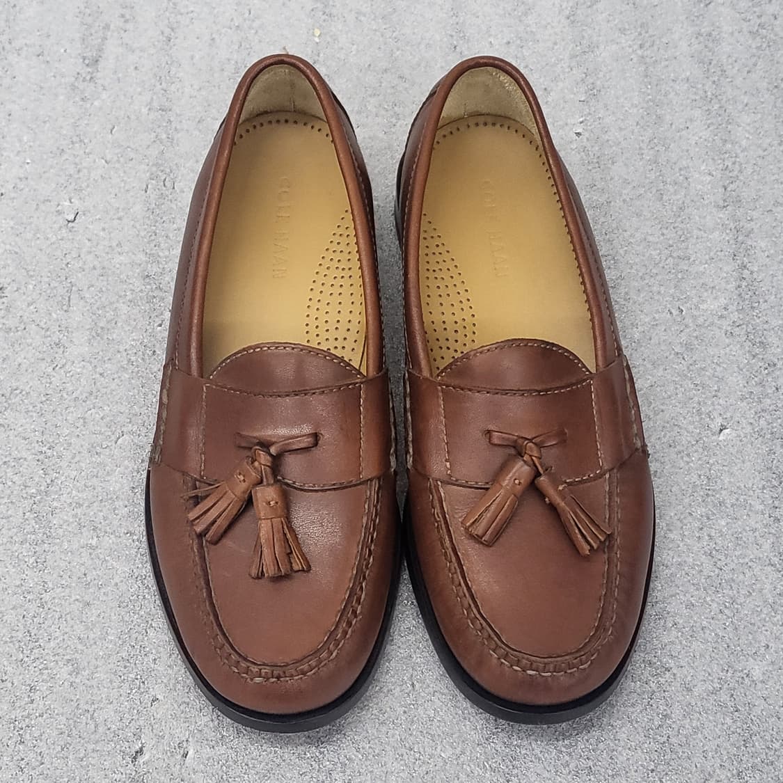 콜한 남성용 브라운 가죽 태슬 로퍼
사이즈 8 상품이미지1