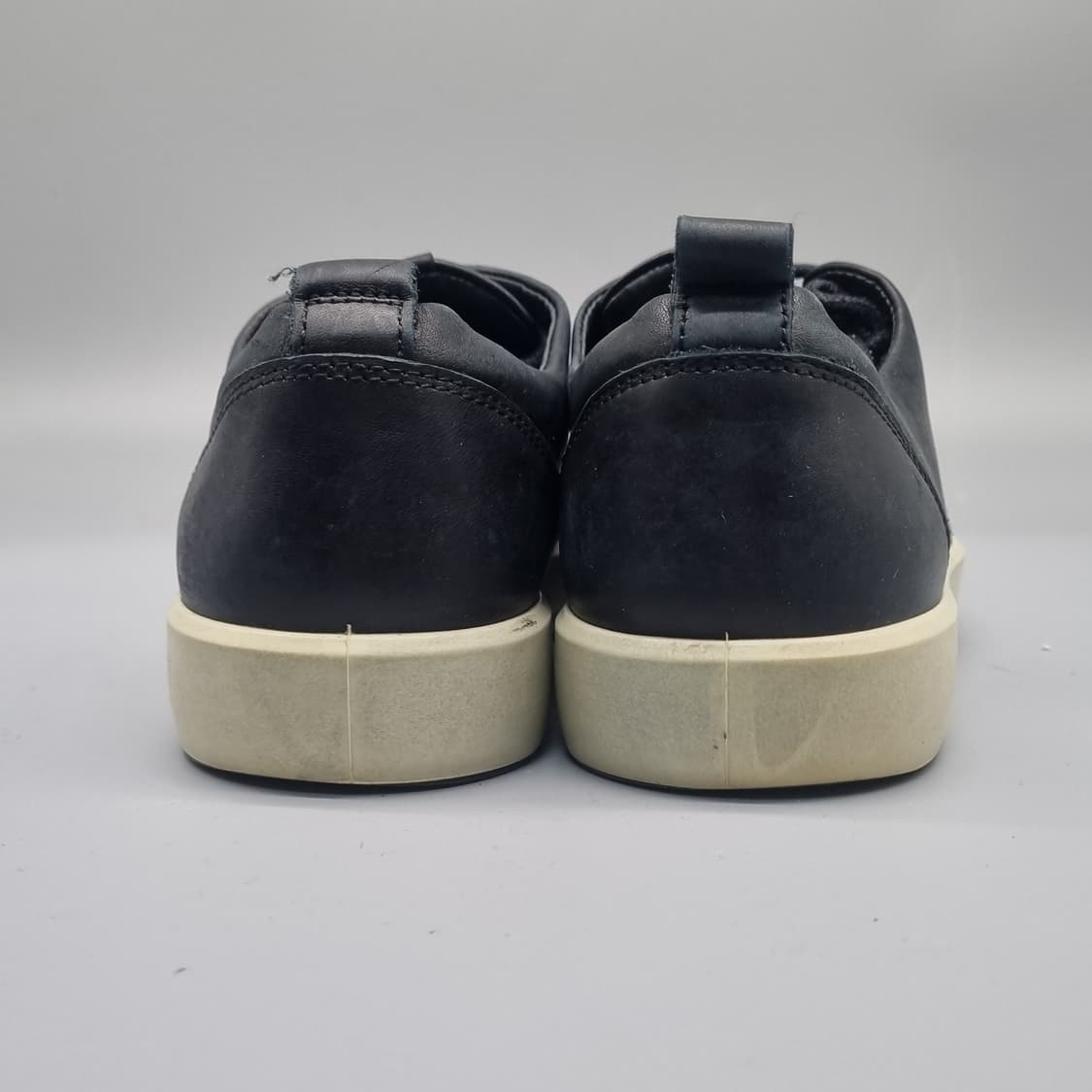 에코 소프트8  가죽 남성스니커즈255 상품이미지4