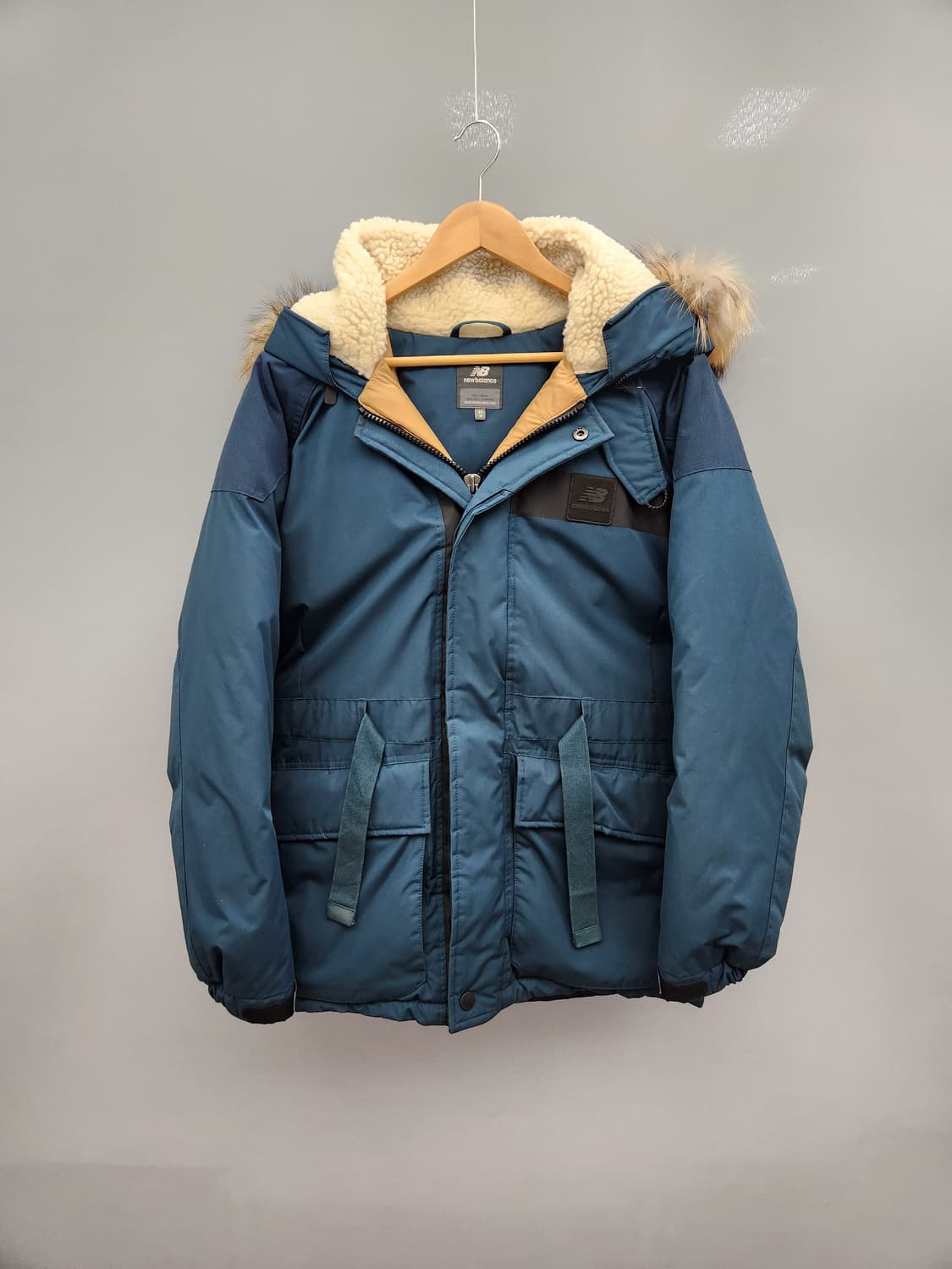 뉴발란스 카메라맨 상품이미지1