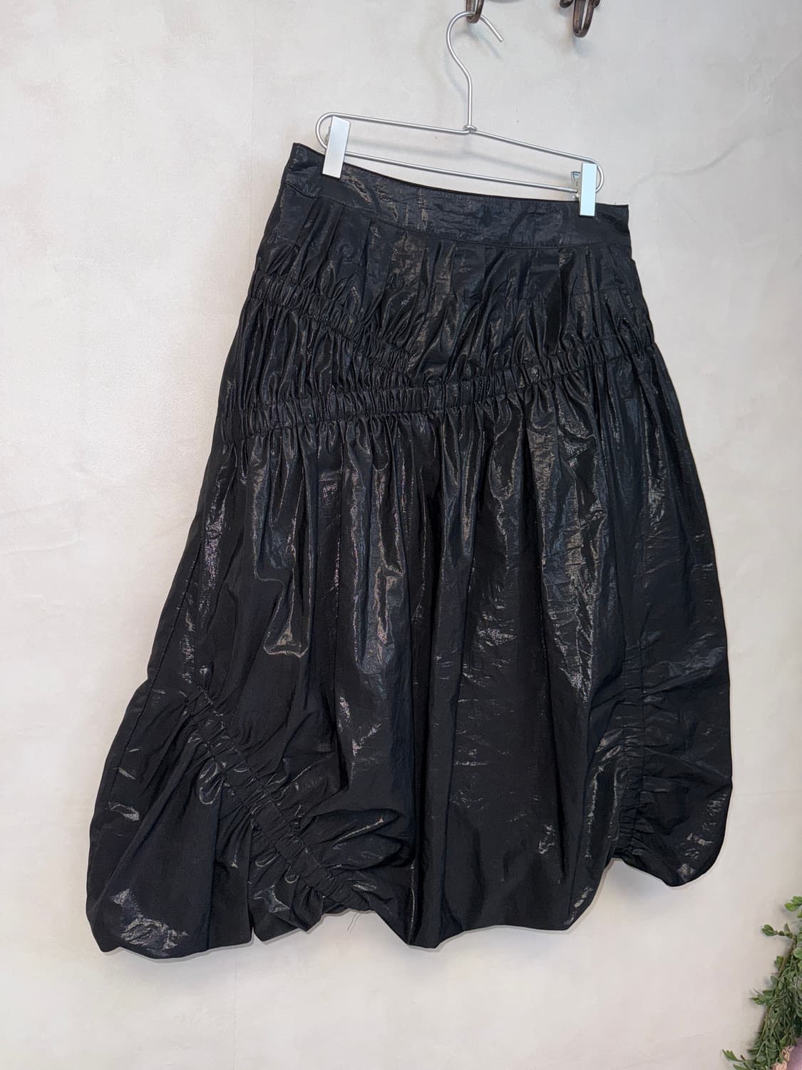 Black satin shirring balloon skirt 상품이미지2