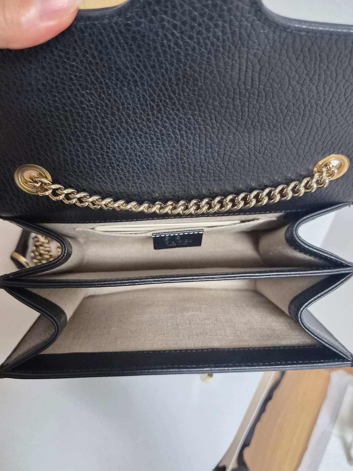 구찌 인터로킹 체인백 스몰 상품이미지5