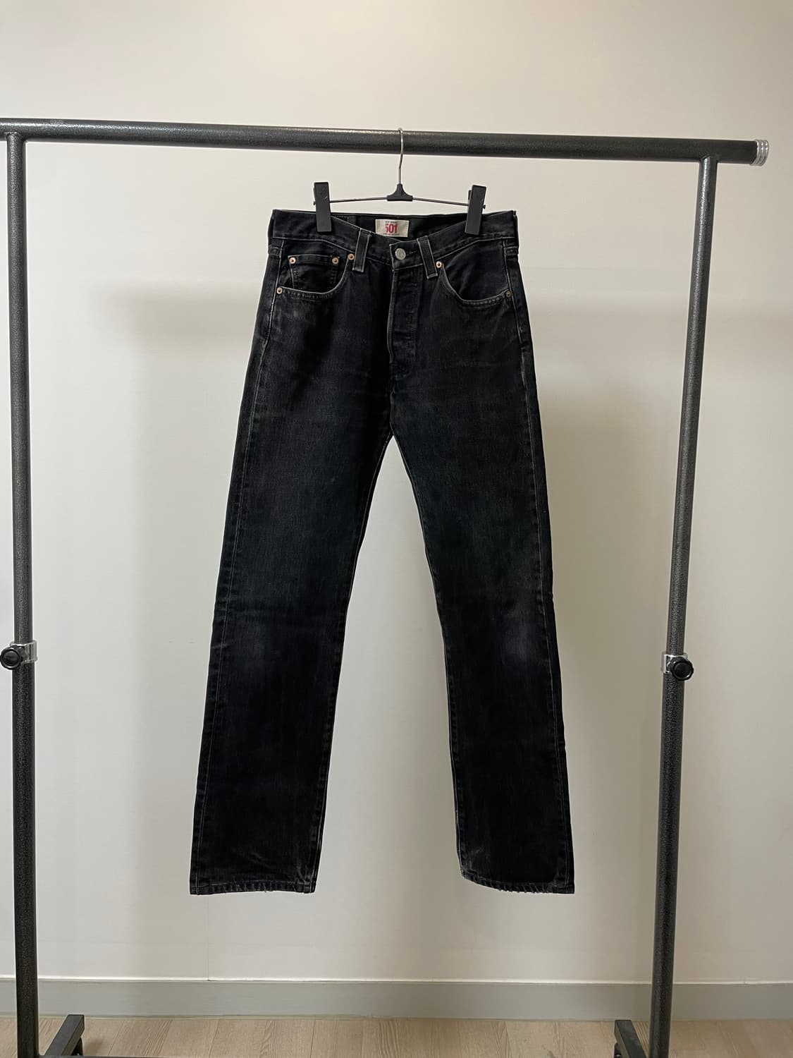 (29) Levis 리바이스501 흑청 데님팬츠 상품이미지2