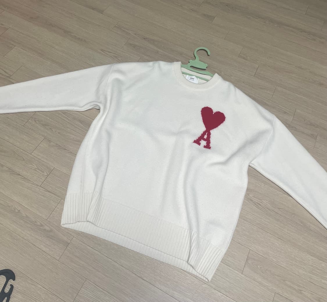 아미 빅 하트 로고 니트 상품이미지1
