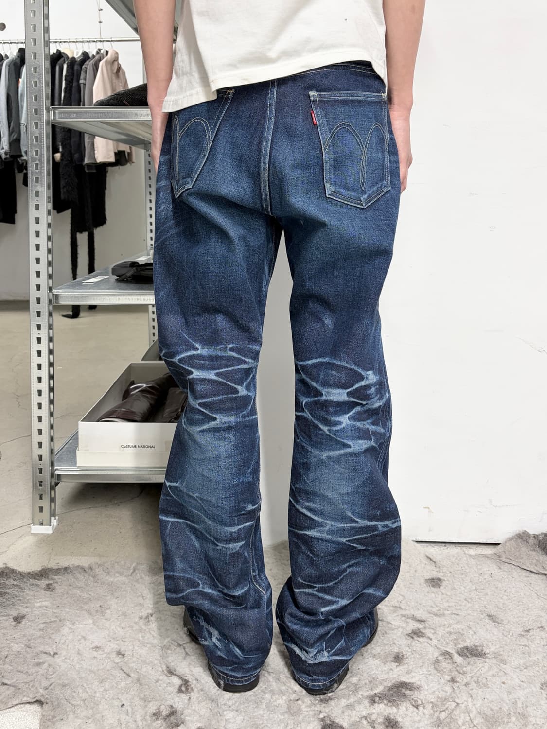 글램 크랙 워시드 데님 팬츠 상품이미지3